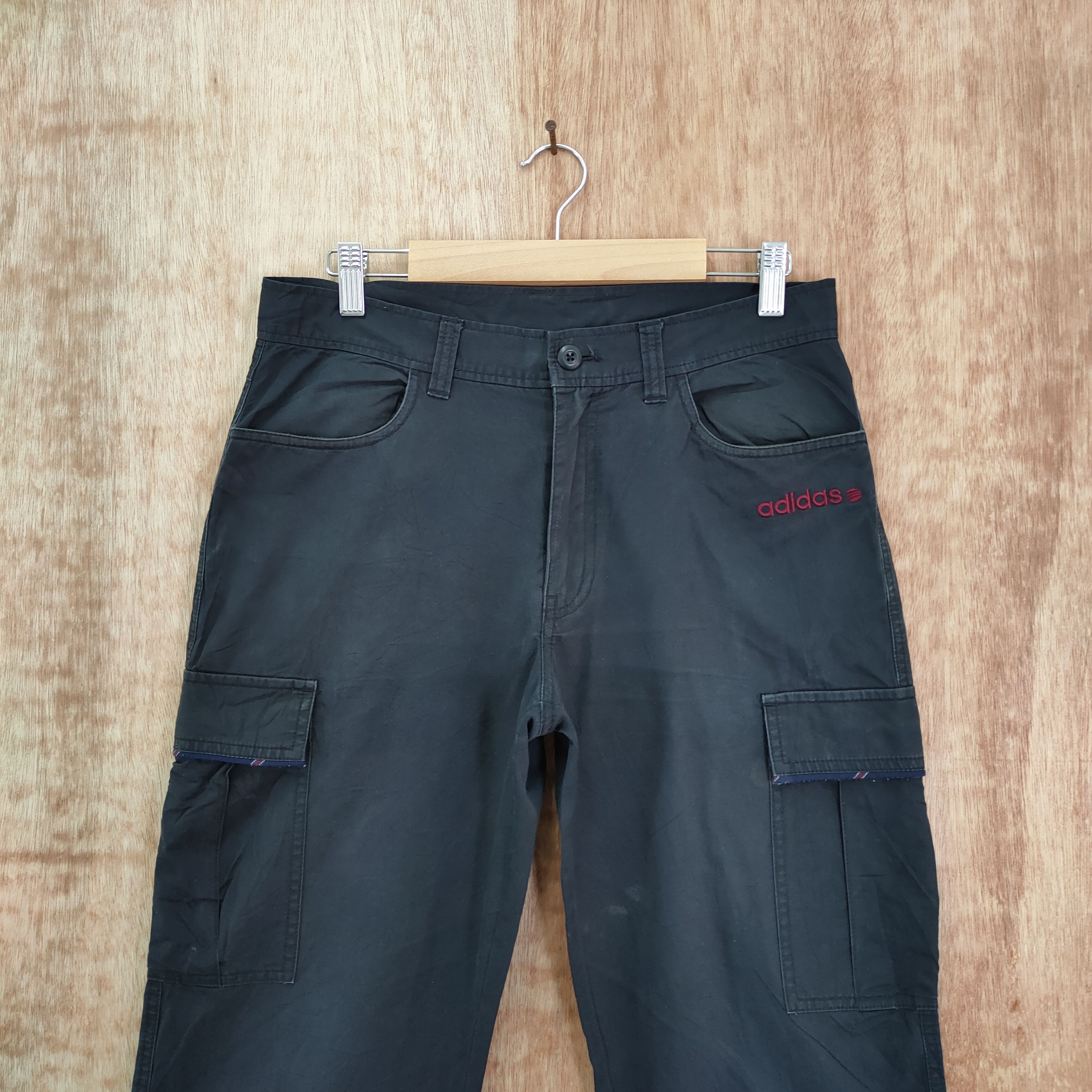 Adidas ADIDAS BLACK CARGO PANTS Size US 30 / EU 46 - 2 Thumbnail