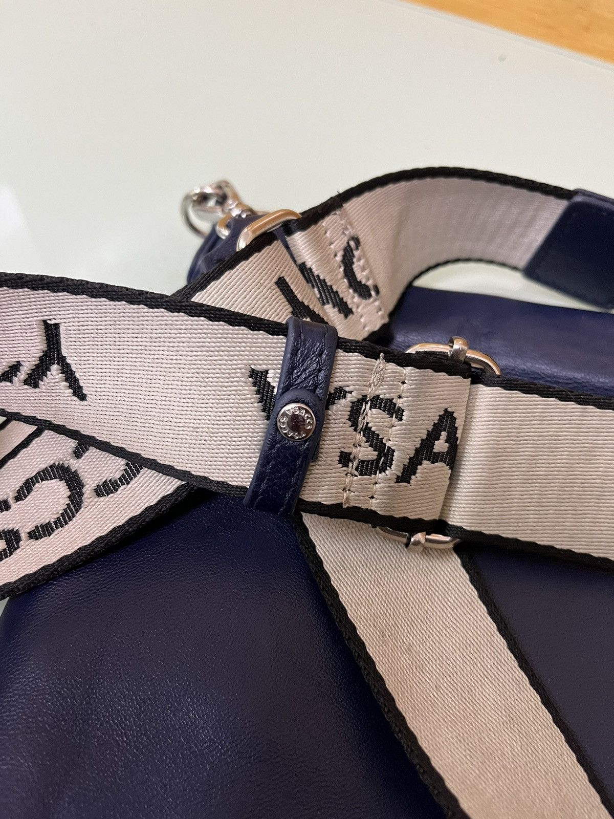 Yohji Yamamoto Authentic Ysaccs By Yohji Yamamoto Leather Shoulder Bag Size ONE SIZE - 4 Thumbnail