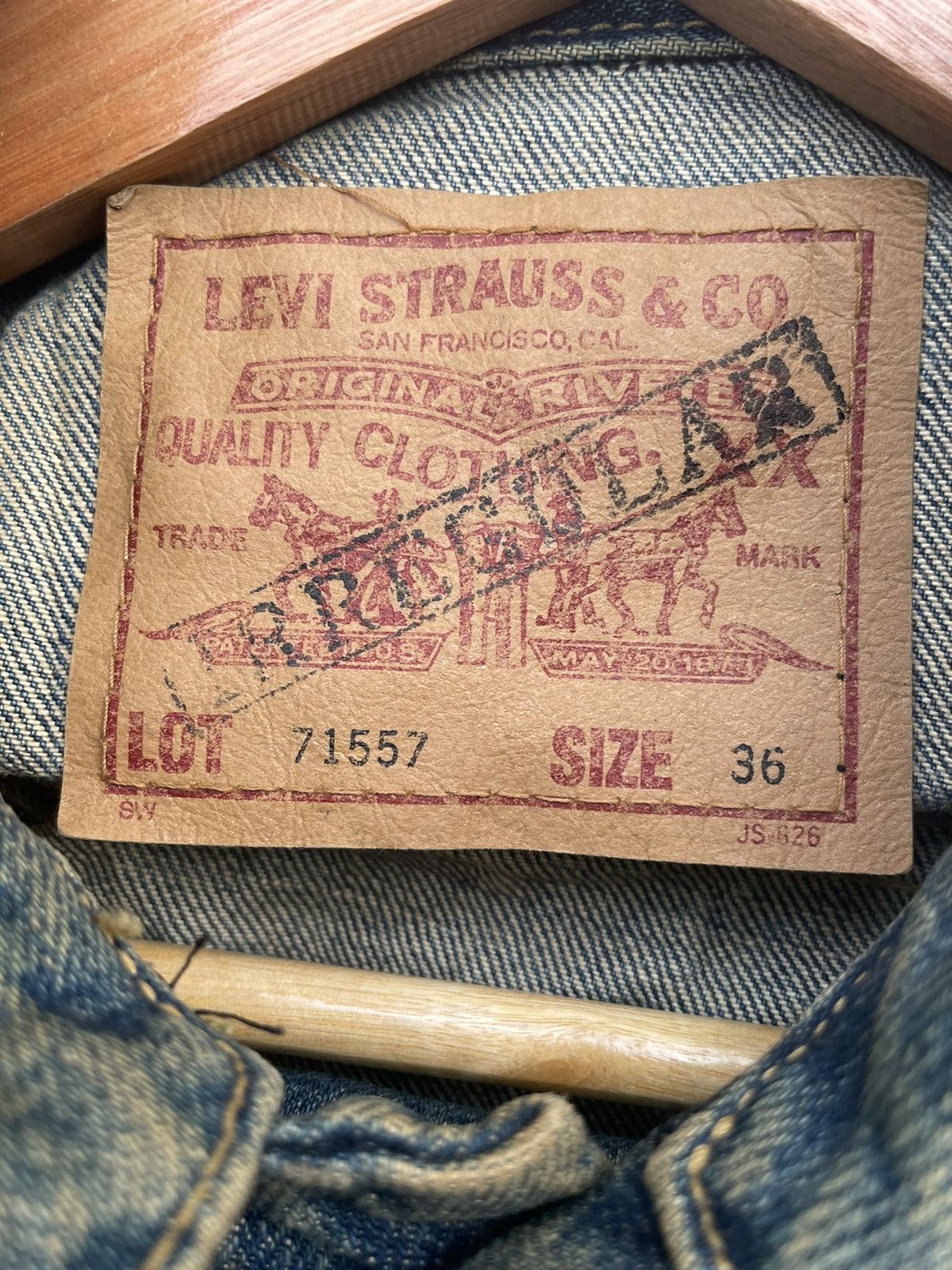 Levi's Vintage 1995 Levis 71557 E Irregular Denim Jacket Size US S / EU 44-46 / 1 - 13 Thumbnail