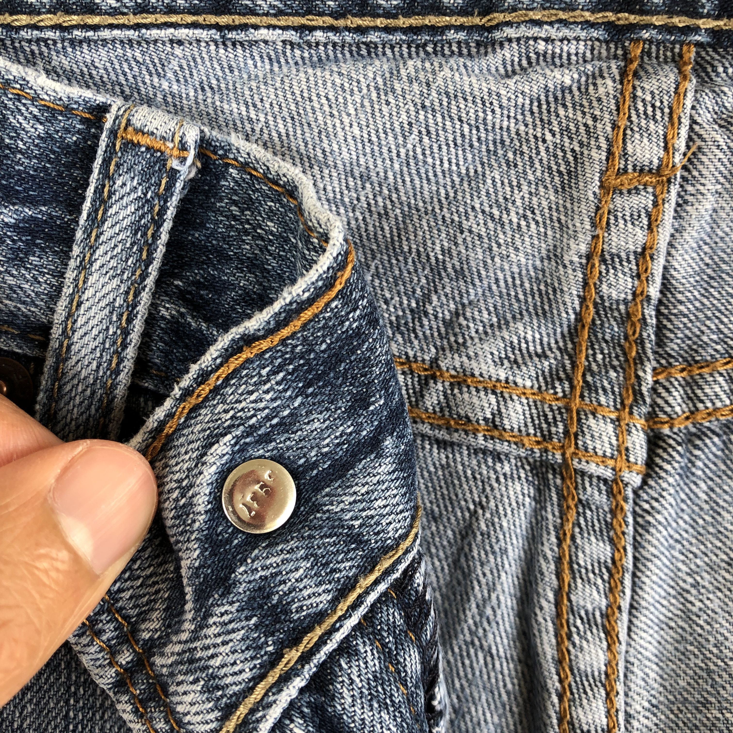 Vintage Distress Levi's Jeans Levis Ripped Light Wash Denim