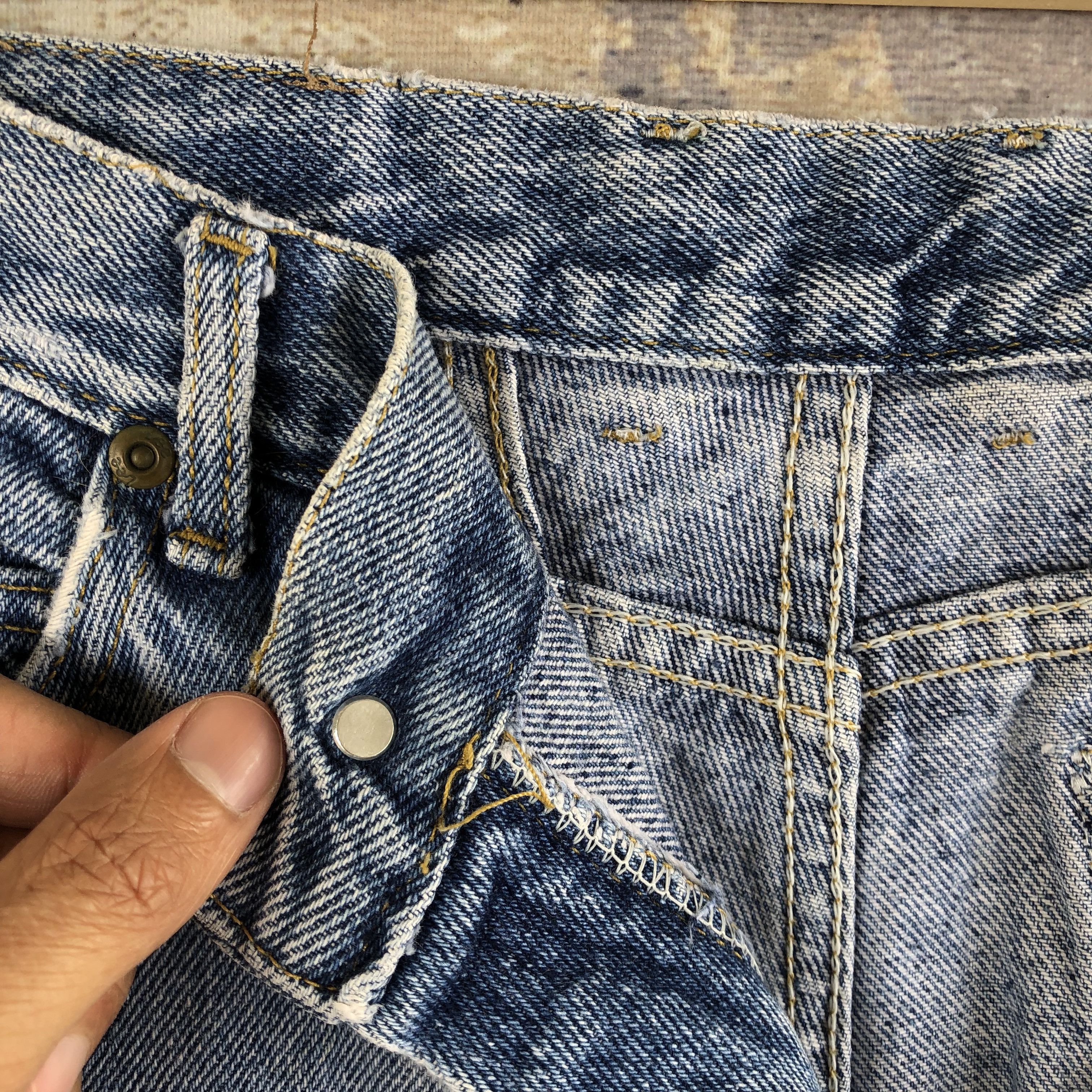 Lee Vintage 90s Lee Baggy Jeans Lee Sanforized Light Wash Denim Size US 30 / EU 46 - 7 Thumbnail