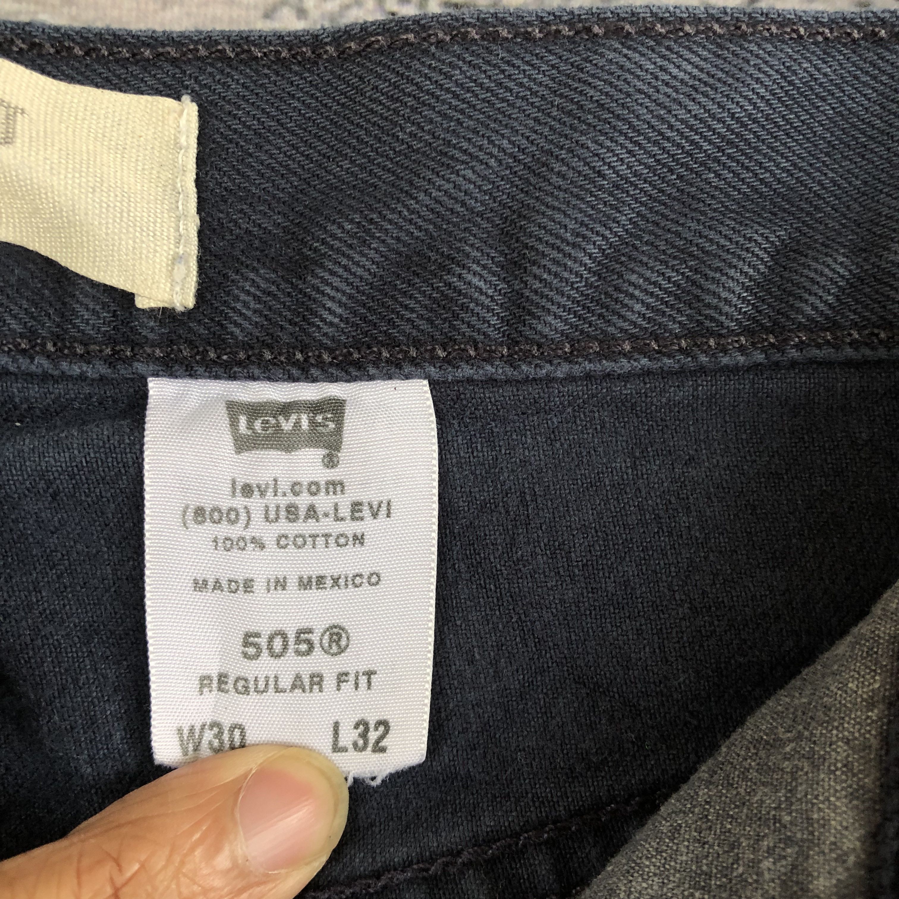 Levi's × Vintage Vintage Levi's 505 Super Black Denim Levis Jeans Pants Size 28" / US 6 / IT 42 - 9 Thumbnail