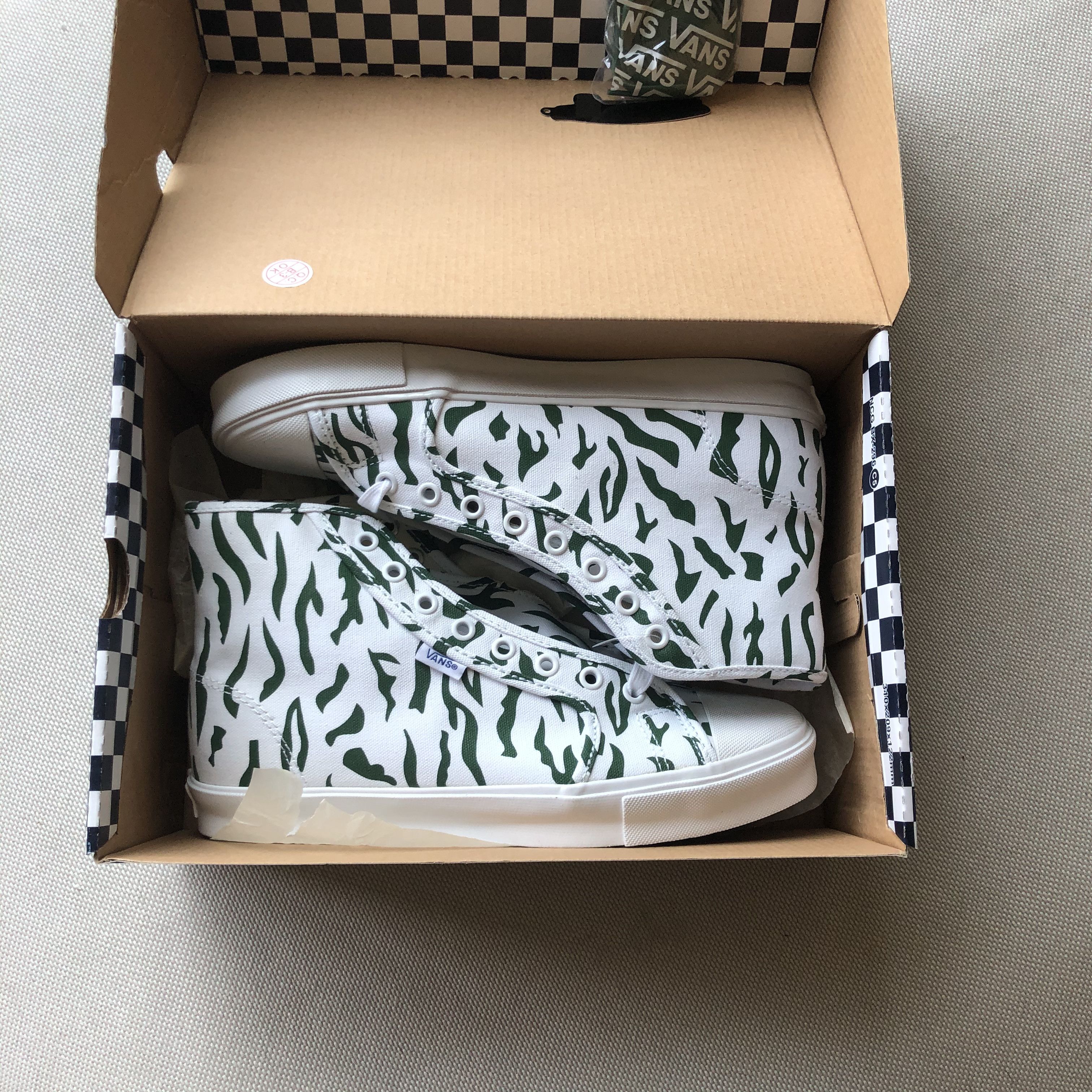 Noah Noah x Vans OG Style 24 LX Size US 7.5 / EU 40-41 - 1 Thumbnail