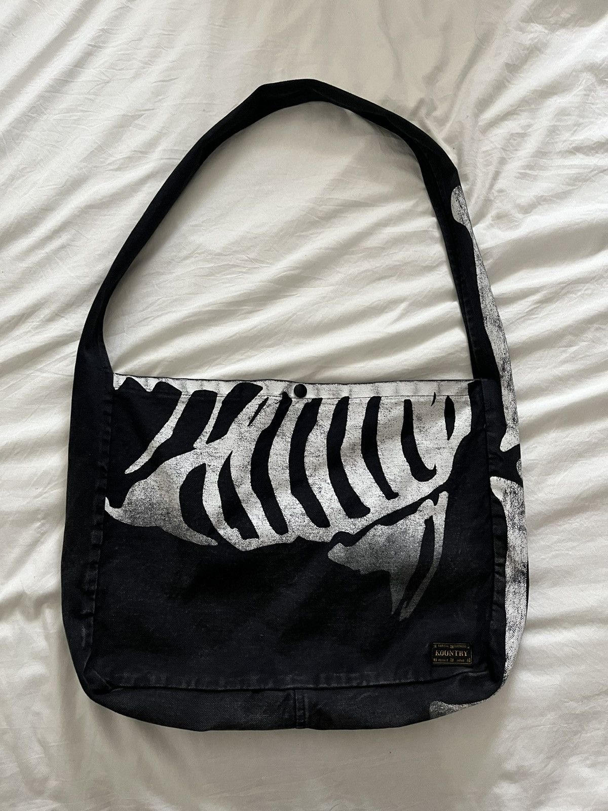 試着のみKAPITAL STONE BONE BOOK BAG - キャリーバッグ・スリング