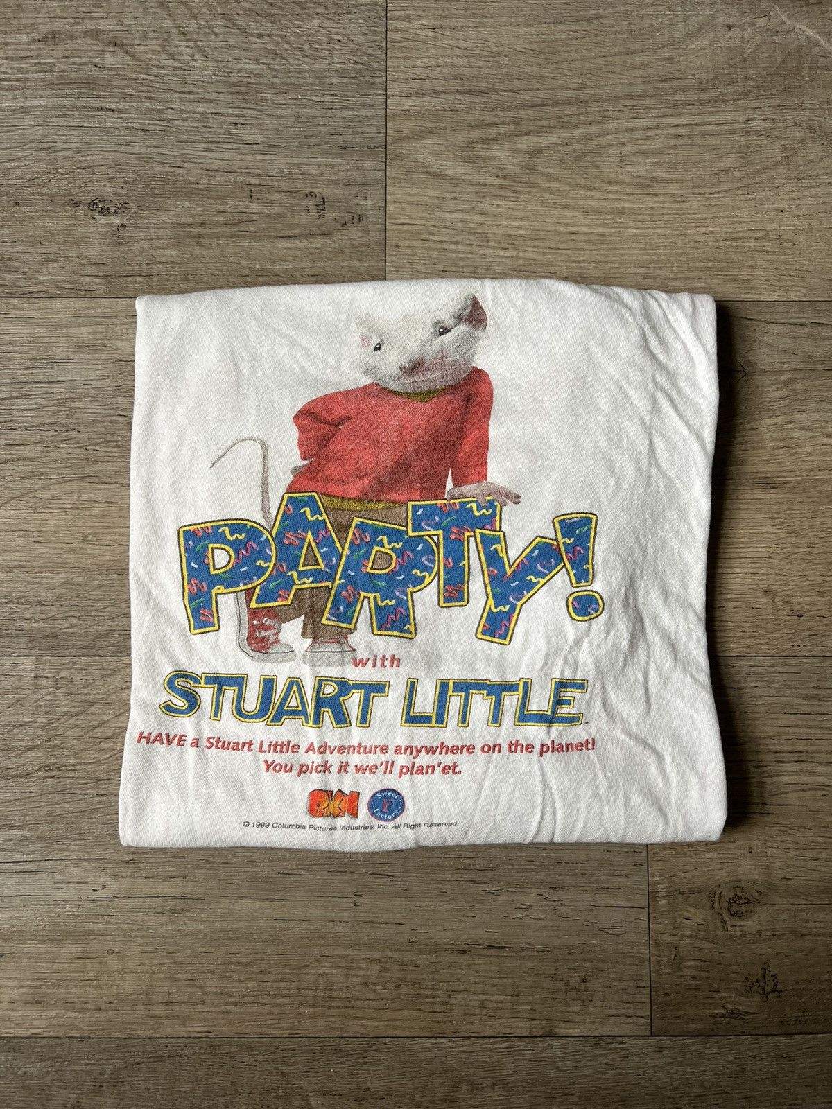 Disney × Rare × Vintage Vintage 1999 party Stuart little Columbia ...