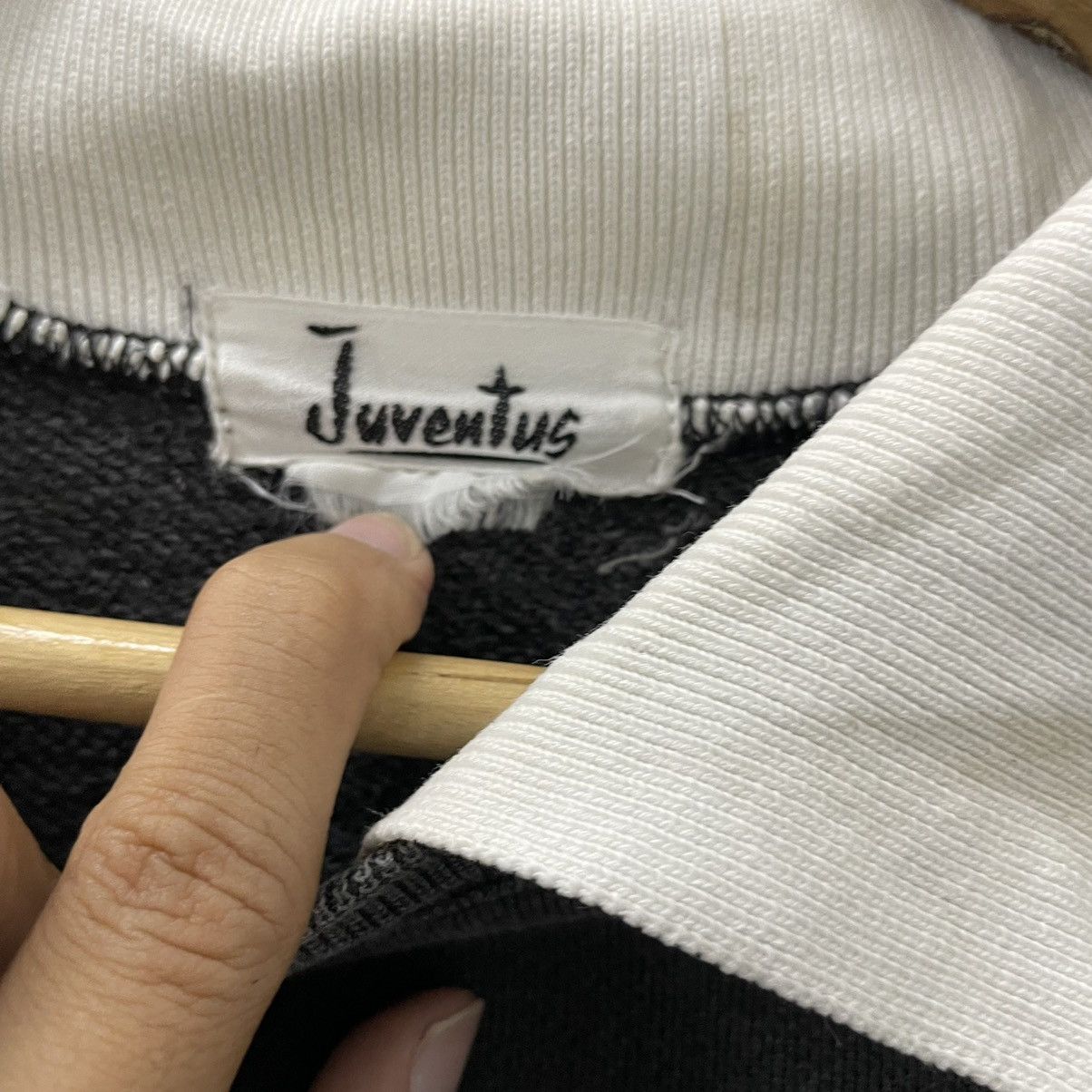 Vintage 💥RARE💥 90s JUVENTUS PULLOVER SWEATSHIRT Size US L / EU 52-54 / 3 - 7 Thumbnail