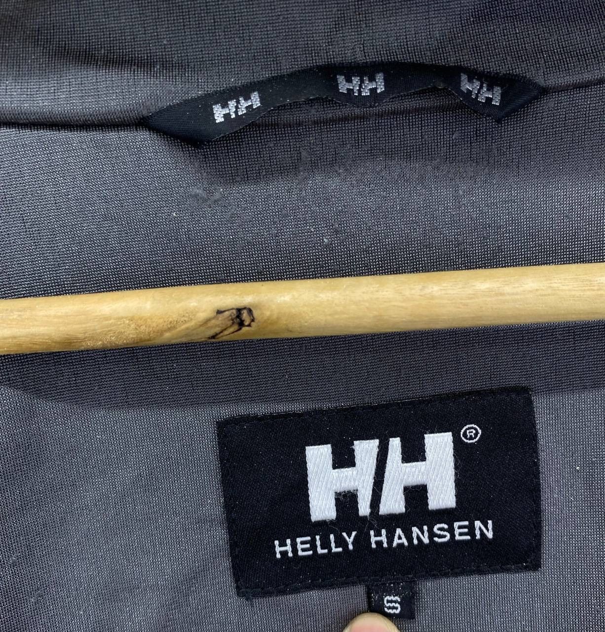 Helly Hansen Vintage Helly Hansen HellyTech Jacket Arc’teryx Style Jacket Size US S / EU 44-46 / 1 - 9 Thumbnail