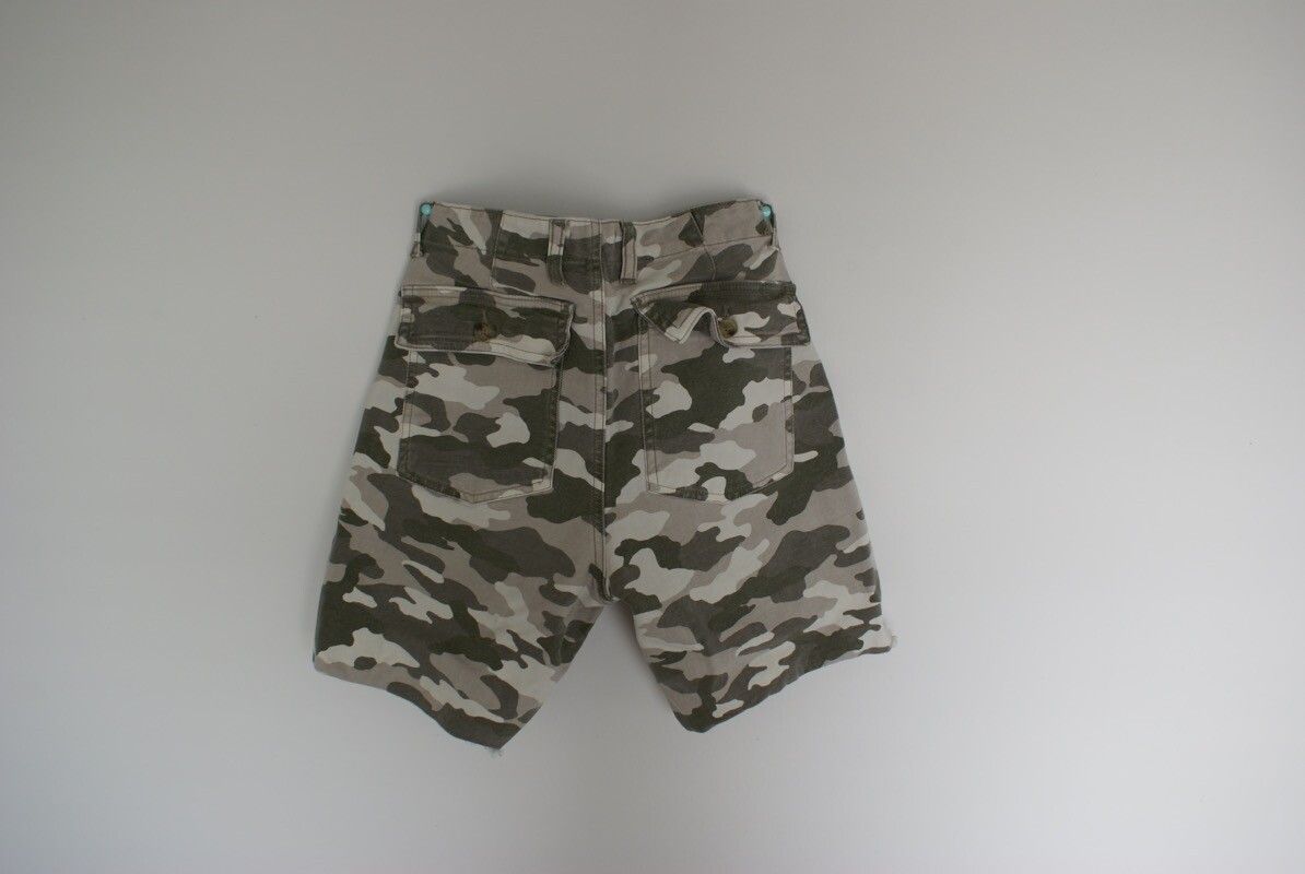 Jean Camo cargo jean shorts Size 26" / US 2 / IT 38 - 2 Preview