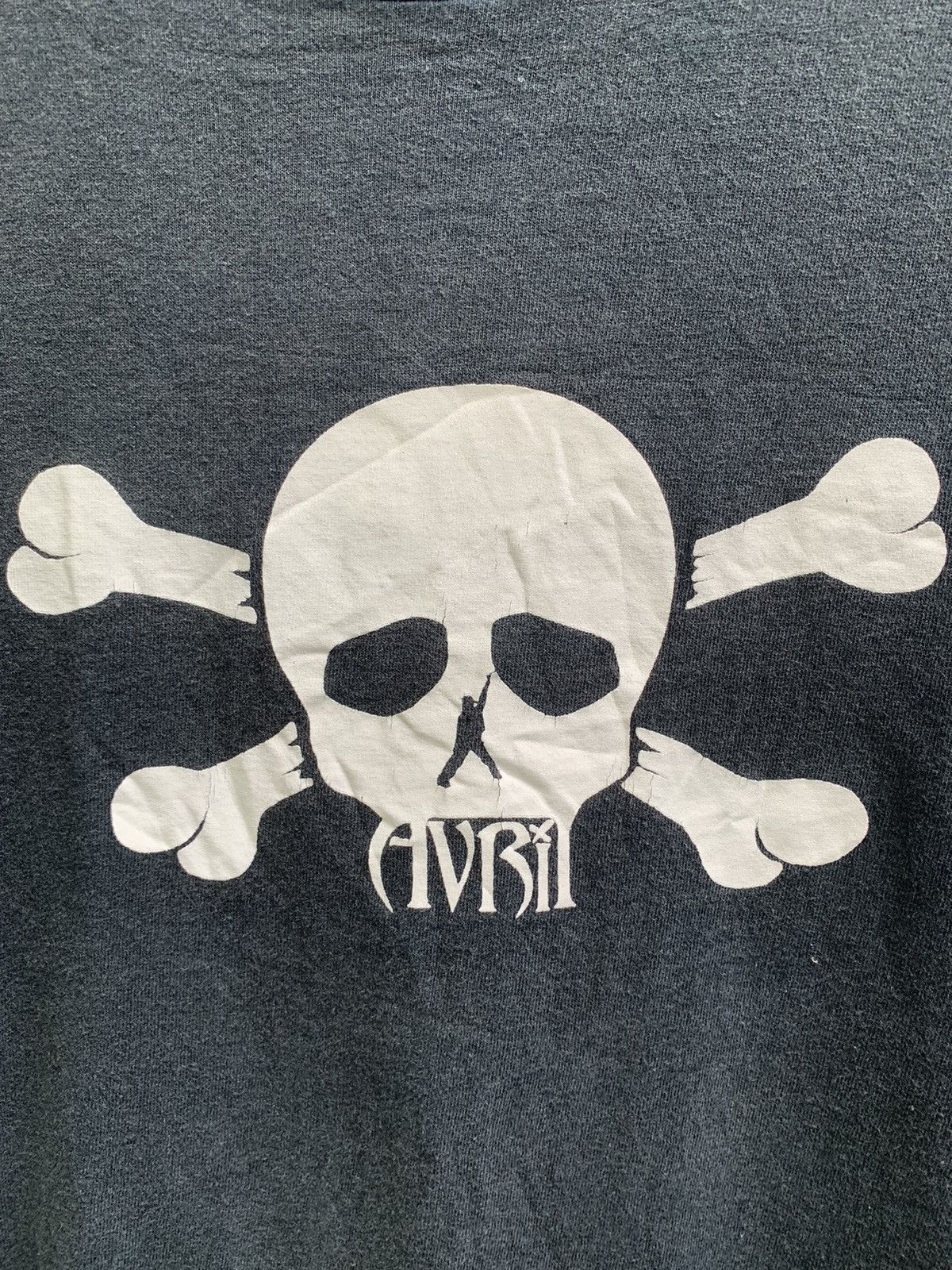 Band Tees Vintage Distressed Faded Avrill Lavigne Skull Logo T Shirt Size US M / EU 48-50 / 2 - 8 Thumbnail