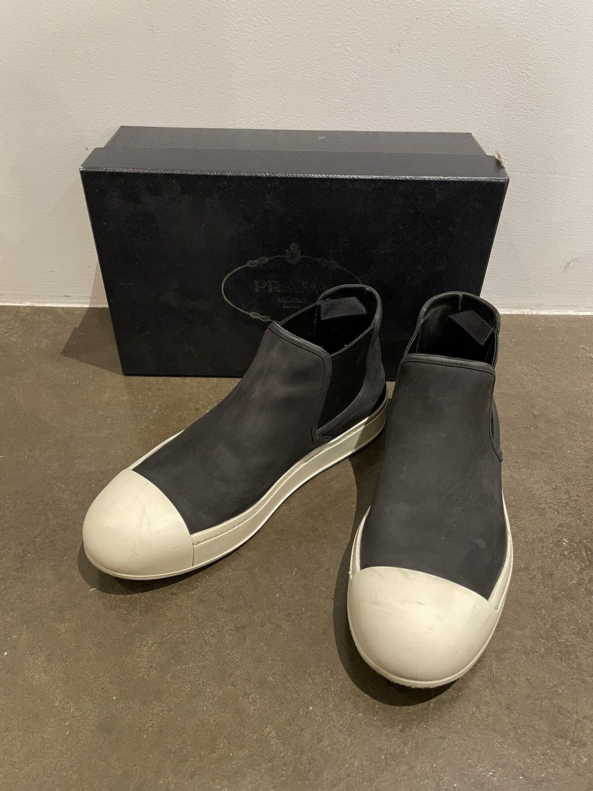 Prada Prada High Top Sneakers Size US 9 / EU 42 - 2 Thumbnail