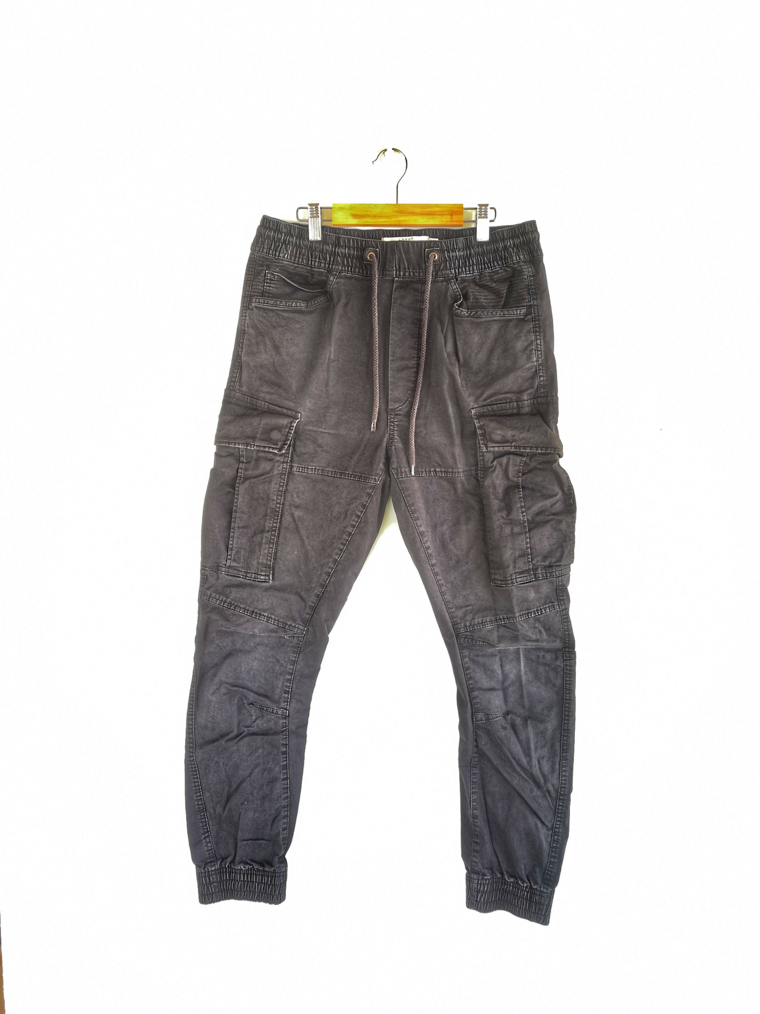 Japanese Brand × Vintage Japanese Cargo Pants Multi Pocket Tactical Trousers Joggers Size US 30 / EU 46 - 1 Thumbnail