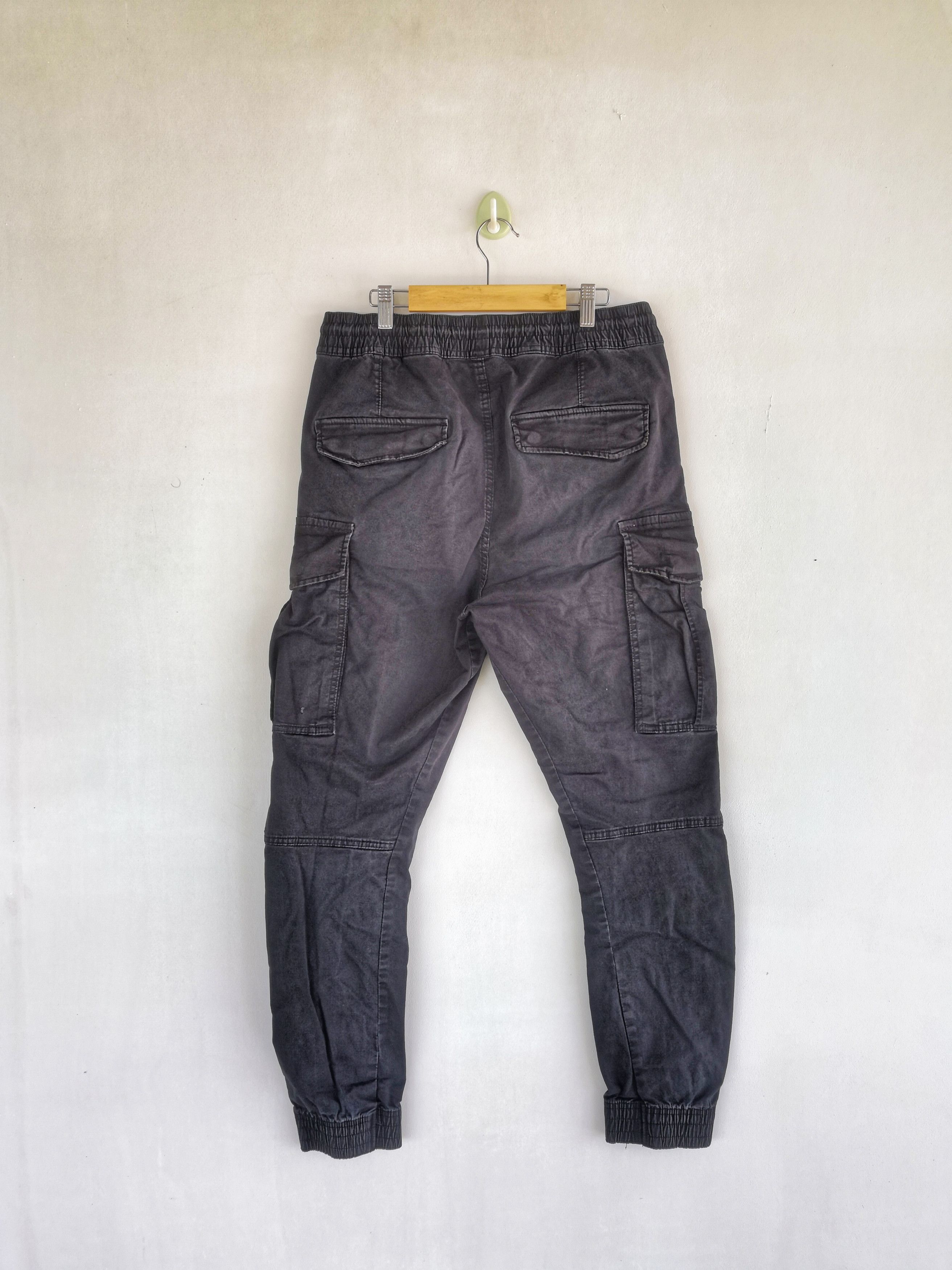 Japanese Brand × Vintage Japanese Cargo Pants Multi Pocket Tactical Trousers Joggers Size US 30 / EU 46 - 2 Thumbnail