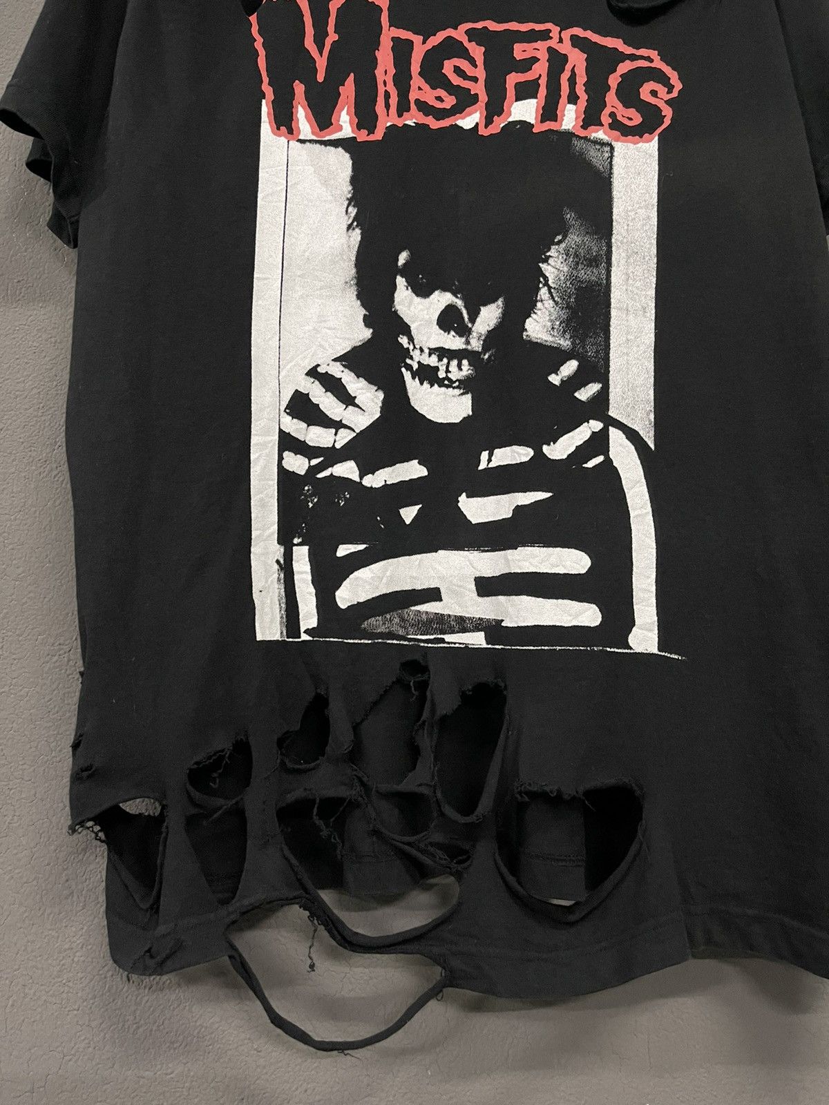 Band Tees Misfits Thrashed / Distressed shirt Size US L / EU 52-54 / 3 - 5 Thumbnail