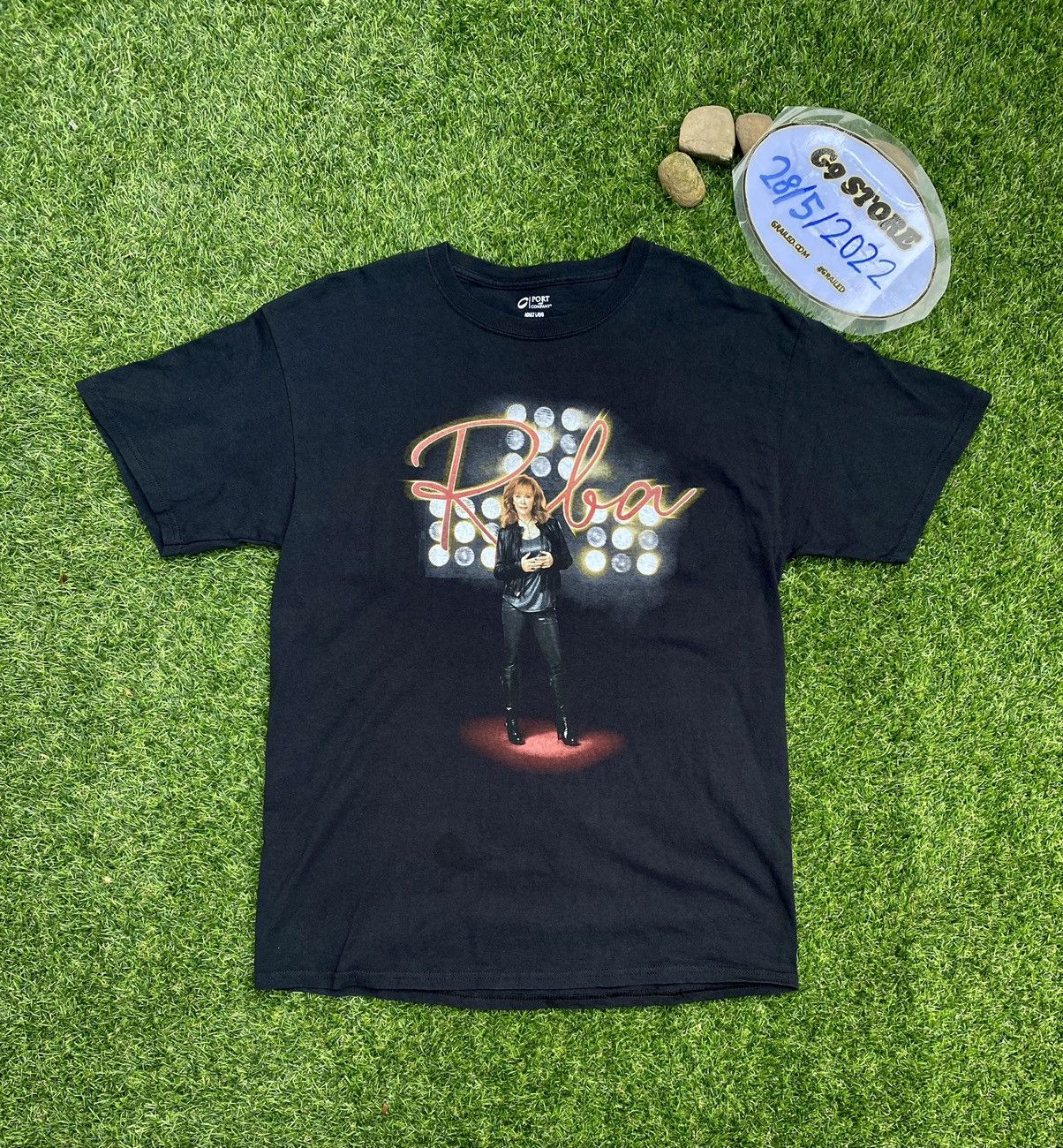image of Band Tees x Rock Band Shoot Vintage Y2K Reba Solo Singer Tee T Shirt, Men's (Size Large)