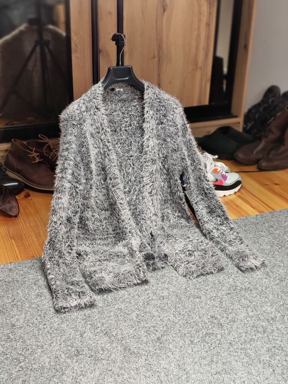 Japanese Brand Vintage 90's Japanese Gray Mohair Style Fuzzy Cardigan Hype Size S / US 4 / IT 40 - 22 Thumbnail