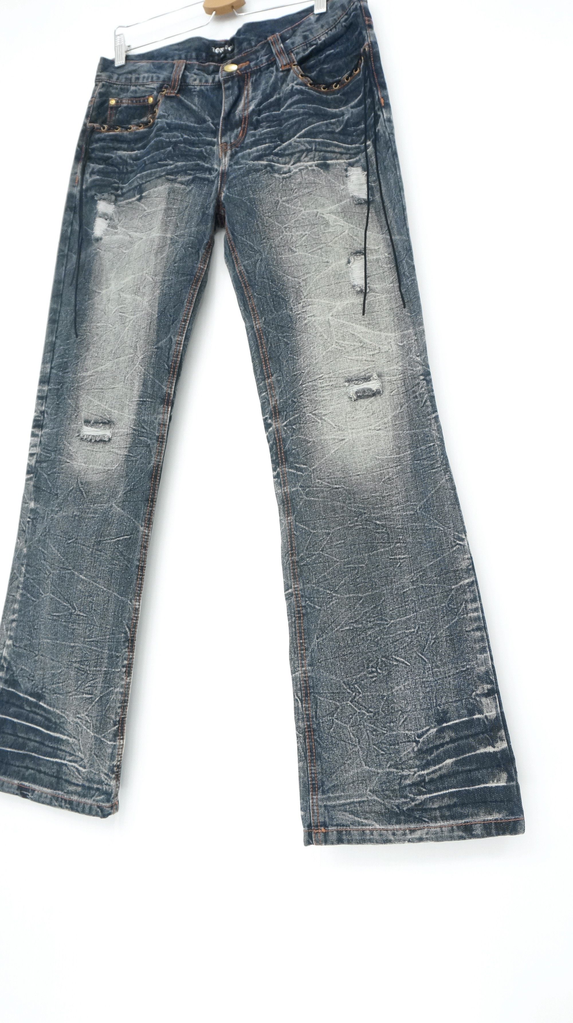 💥 LOWBOX Vintage Flared Distressed Ripped Jeans