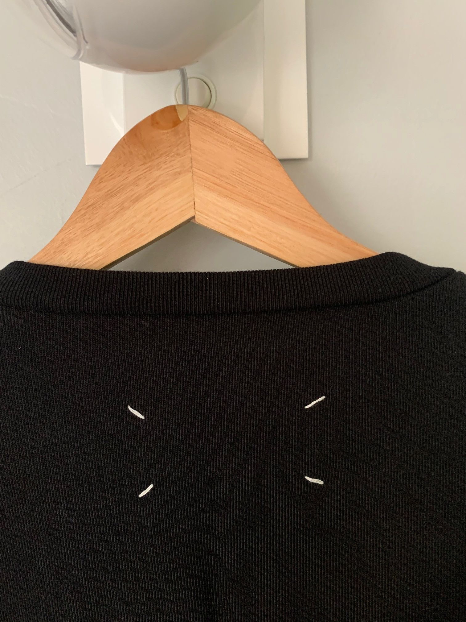 Maison Margiela Maison Margiela Black Distorted Logo Sweatshirt Size US M / EU 48-50 / 2 - 6 Thumbnail