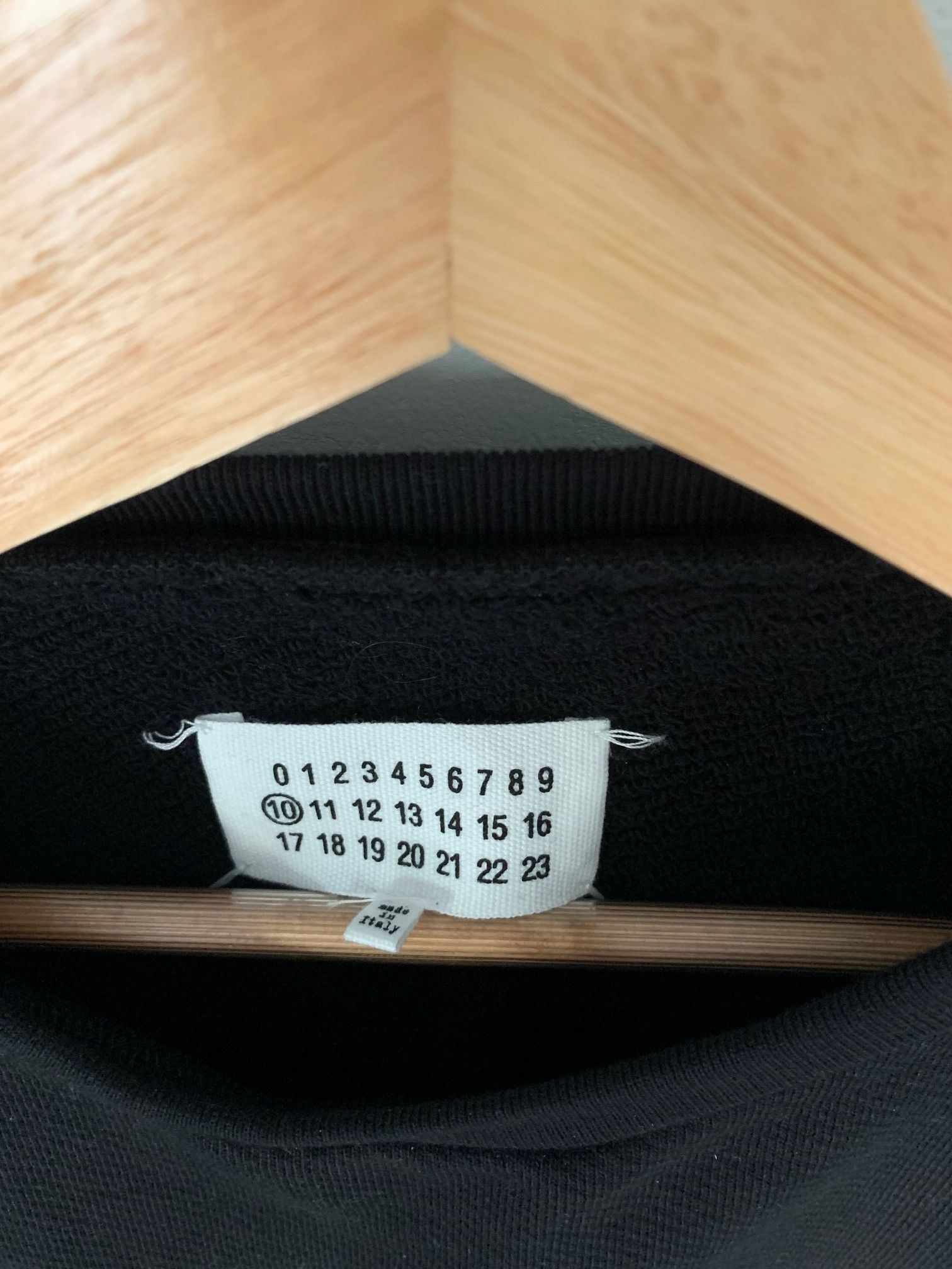 Maison Margiela Maison Margiela Black Distorted Logo Sweatshirt Size US M / EU 48-50 / 2 - 3 Thumbnail