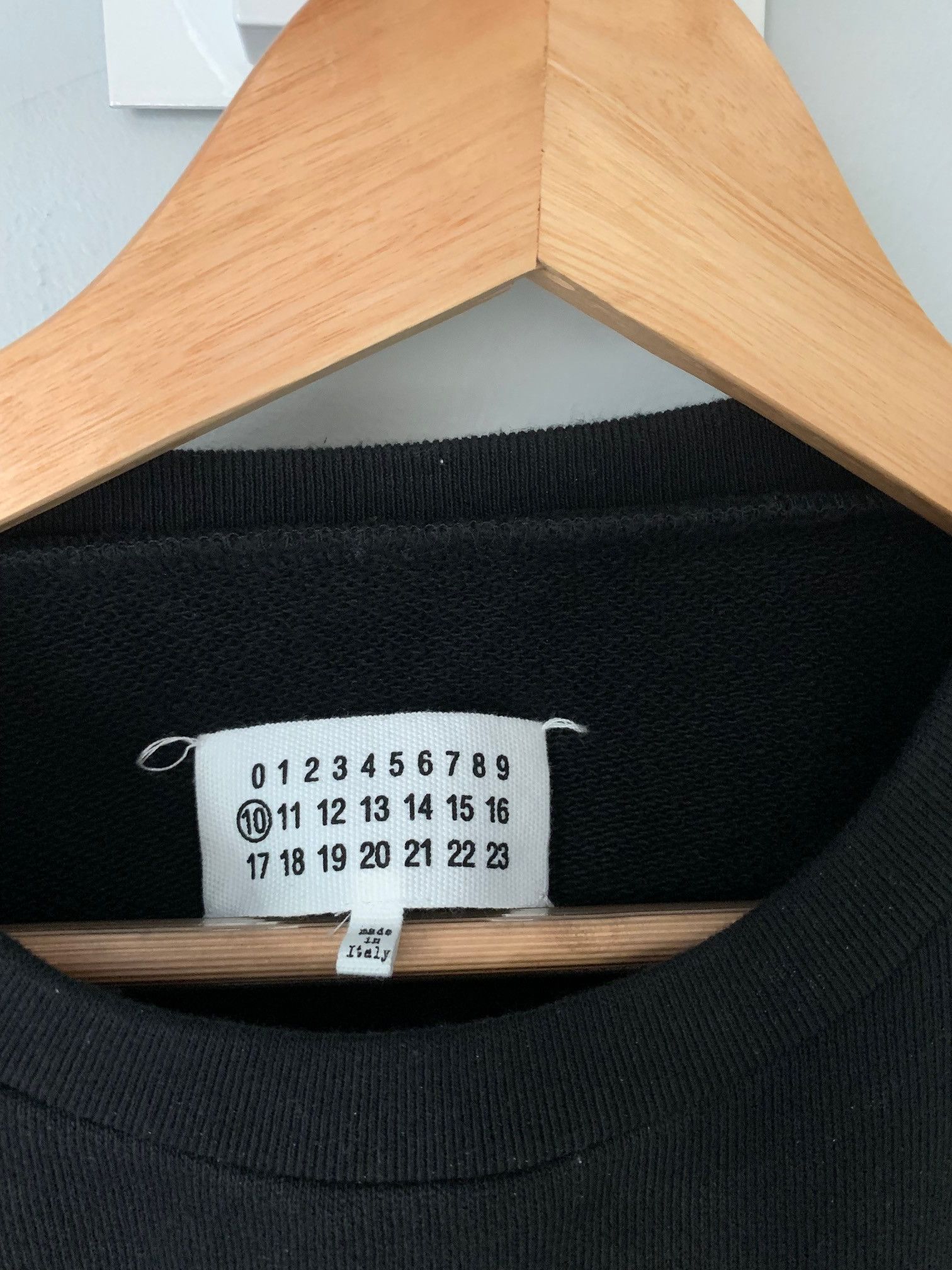 Maison Margiela Maison Margiela Black Distorted Logo Sweatshirt Size US M / EU 48-50 / 2 - 3 Thumbnail