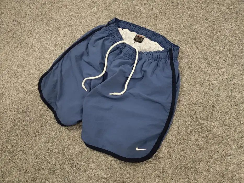 Nike 🌌Vintage Nike Shorts Blue Logo swoosh casual Y2K Streetwear Size US 32 / EU 48 - 2 Thumbnail