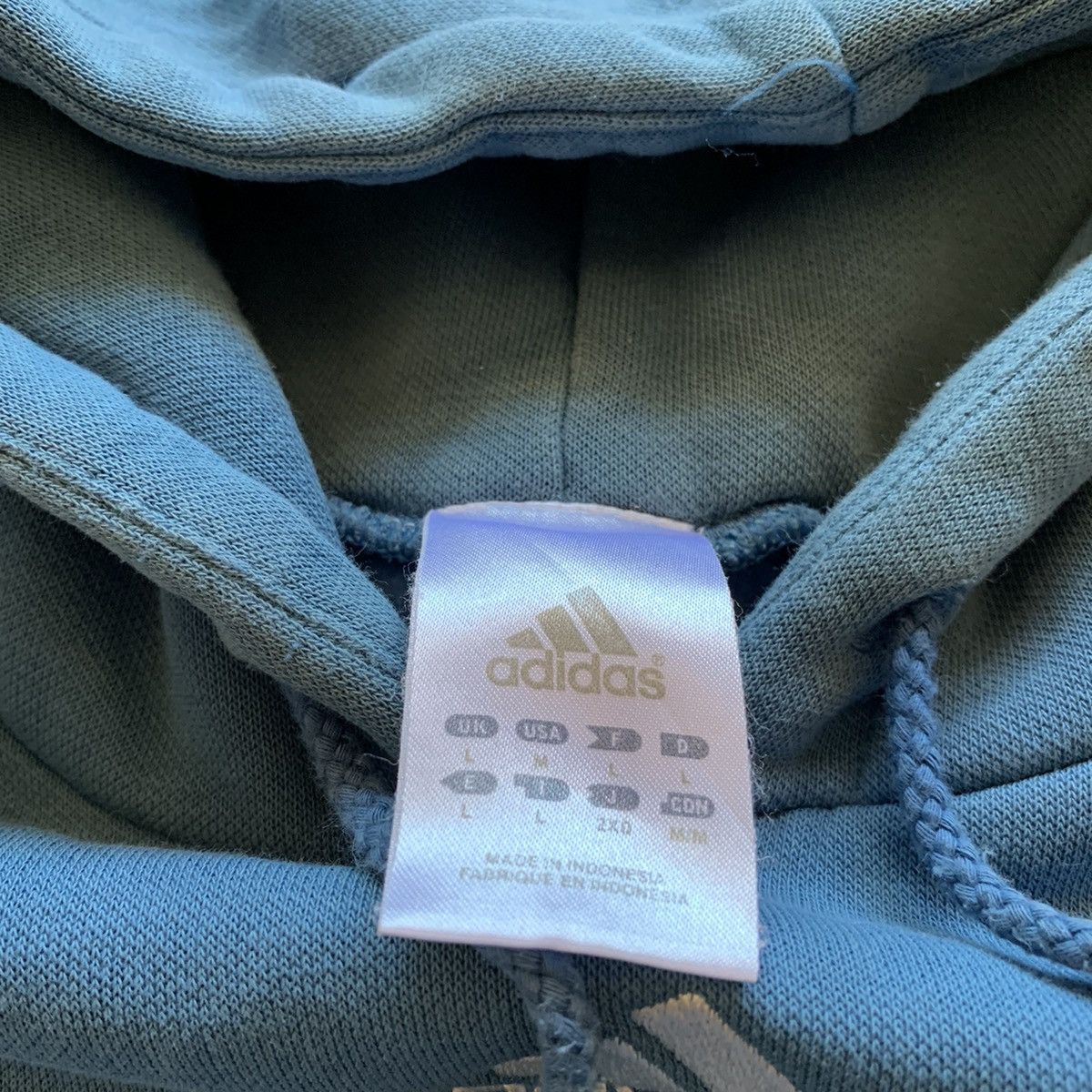 Adidas Vintage 2000s Adidas Embroidered Center Logo Hoodie Large Size US L / EU 52-54 / 3 - 3 Thumbnail