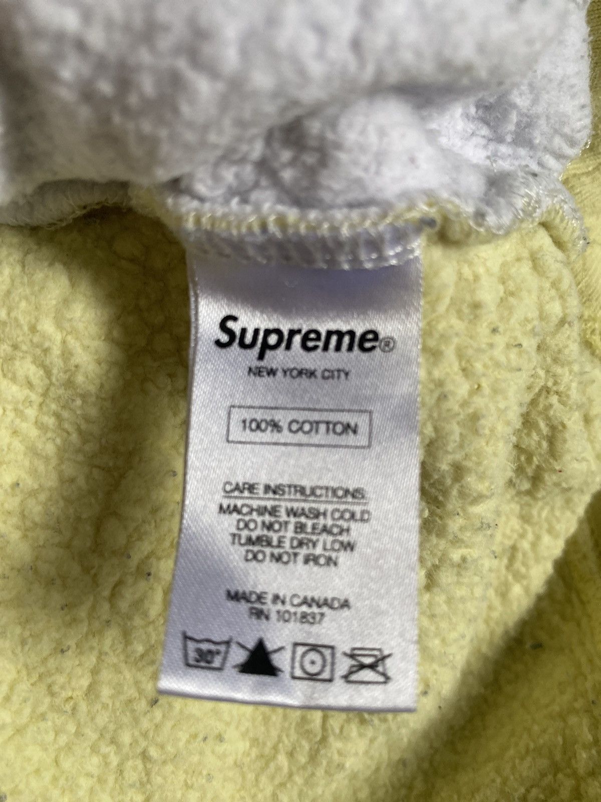 Supreme Supreme Panelled Crewneck Pale Yellow Size US L / EU 52-54 / 3 - 7 Thumbnail