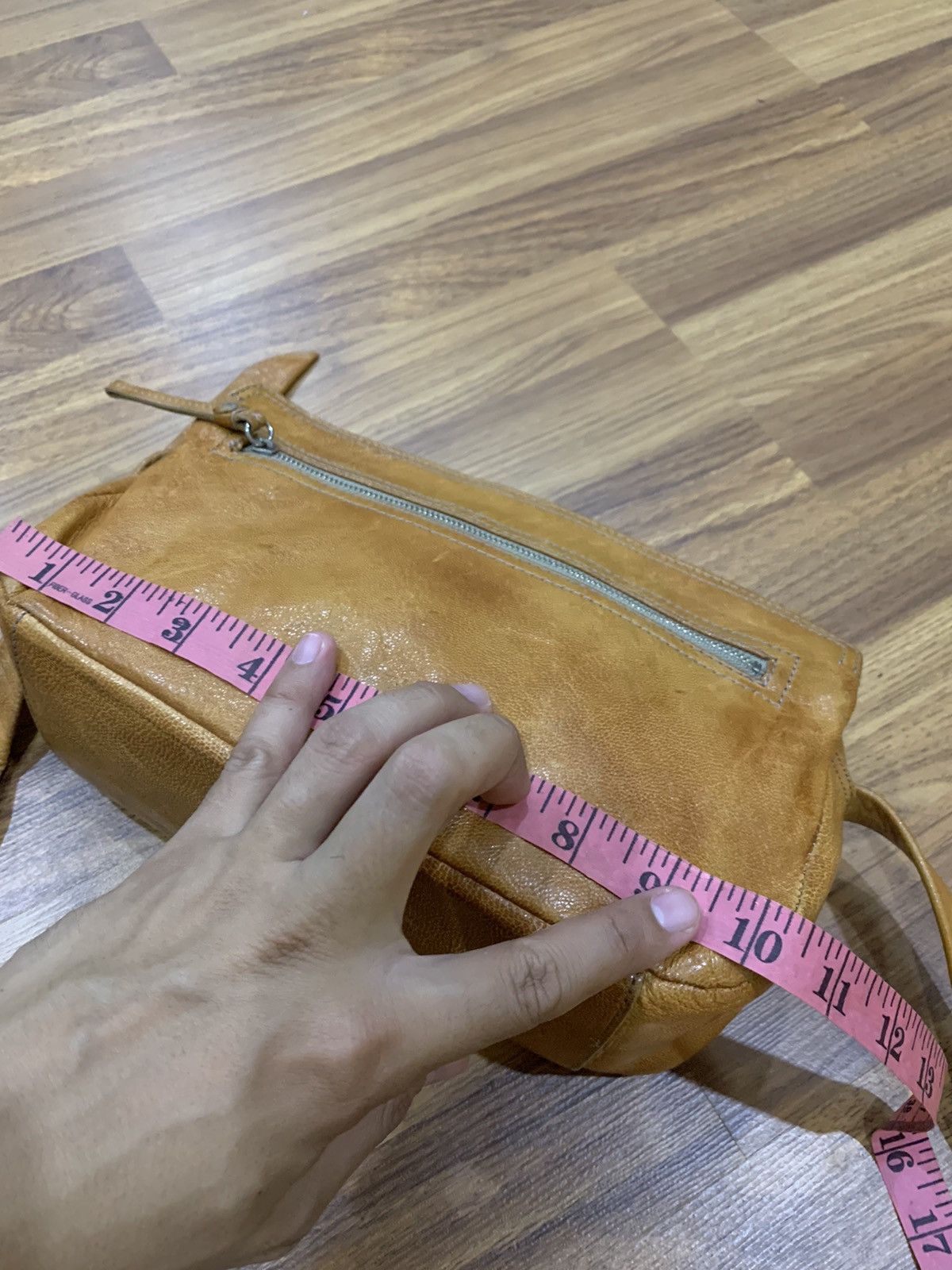Margaret Howell MARGARET HOWELL IDEA LEATHER SLING SHOULDER BAG Size ONE SIZE - 3 Thumbnail