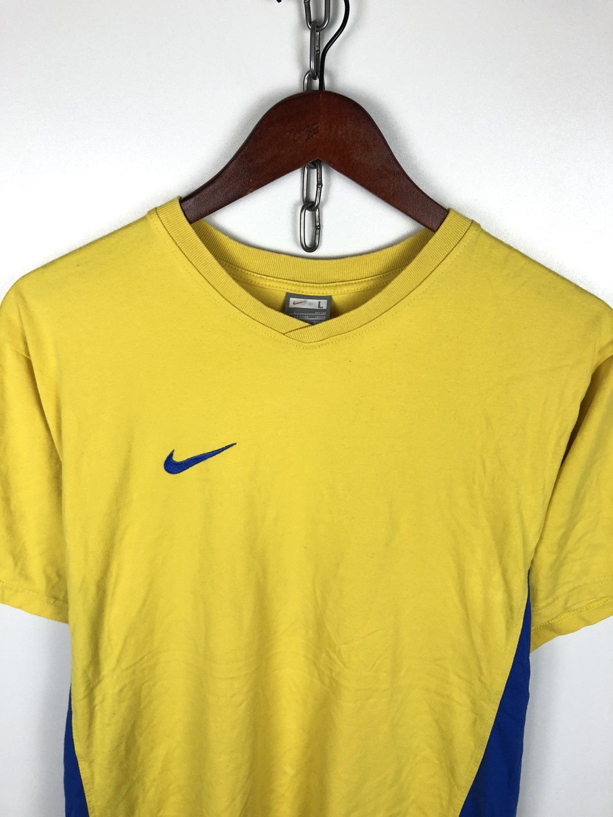 Nike Vintage Nike Fit Dry Yellow T-Shirt size L Size US L / EU 52-54 / 3 - 3 Thumbnail
