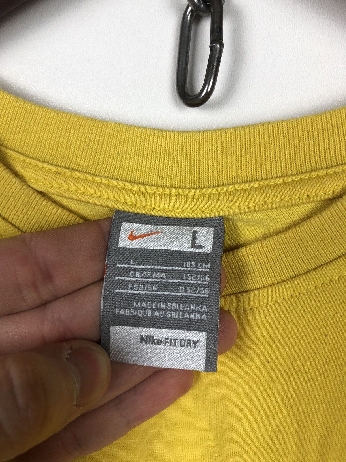 Nike Vintage Nike Fit Dry Yellow T-Shirt size L Size US L / EU 52-54 / 3 - 6 Thumbnail