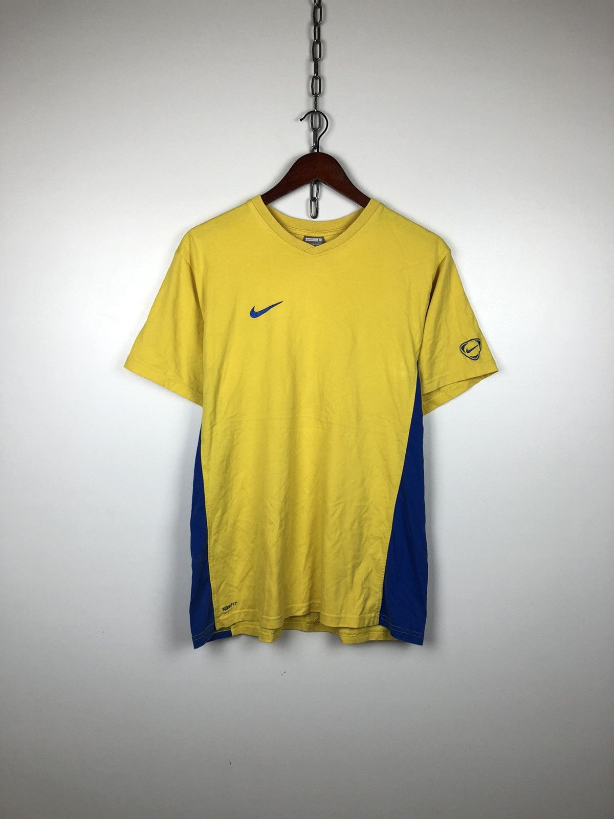 Nike Vintage Nike Fit Dry Yellow T-Shirt size L Size US L / EU 52-54 / 3 - 1 Thumbnail