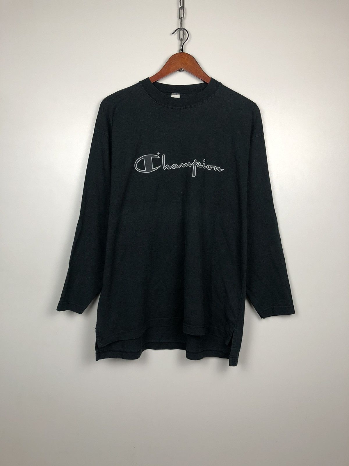 Champion Vintage Champion Big Center Logo Long Sleeve Pullover L Size US L / EU 52-54 / 3 - 1 Thumbnail