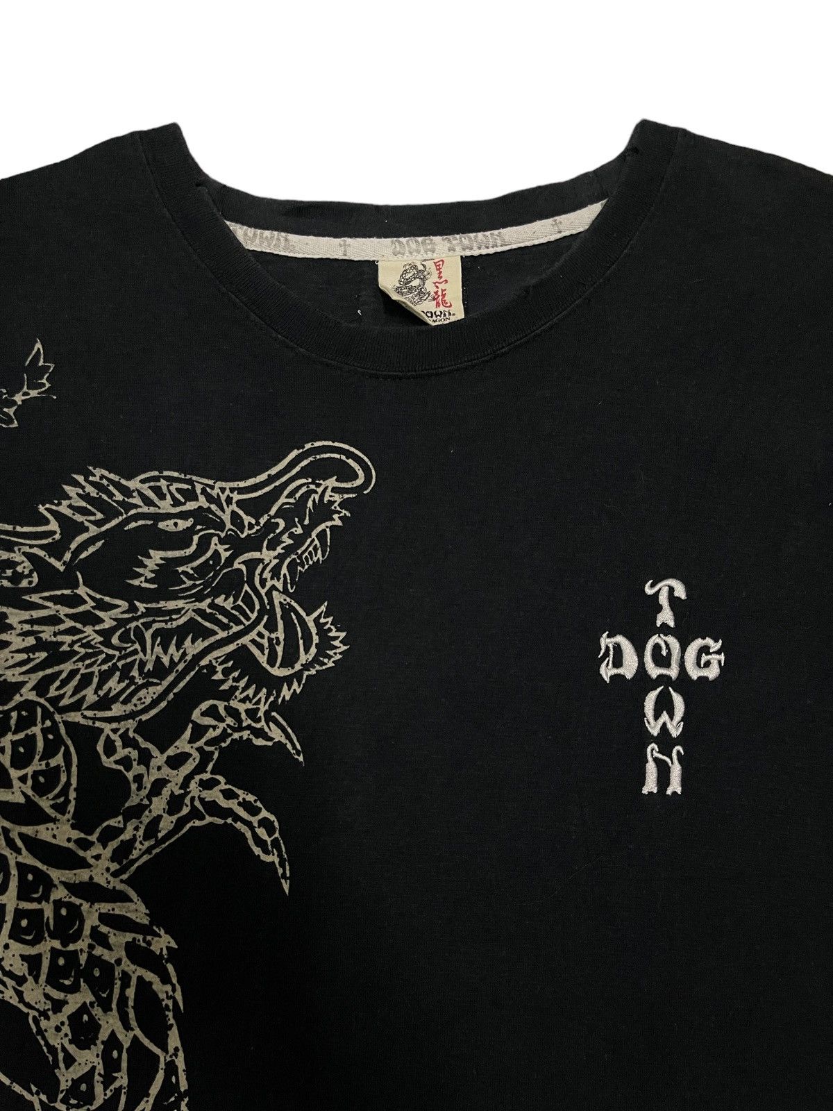 Dogtown Vintage Dog town Black Dragon Overprint Tshirt Size US L / EU 52-54 / 3 - 3 Thumbnail