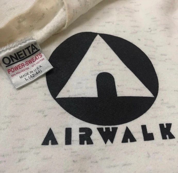 Airwalk Vintage 90s airwalk sweatshirt big logo pullover Size US M / EU 48-50 / 2 - 4 Thumbnail