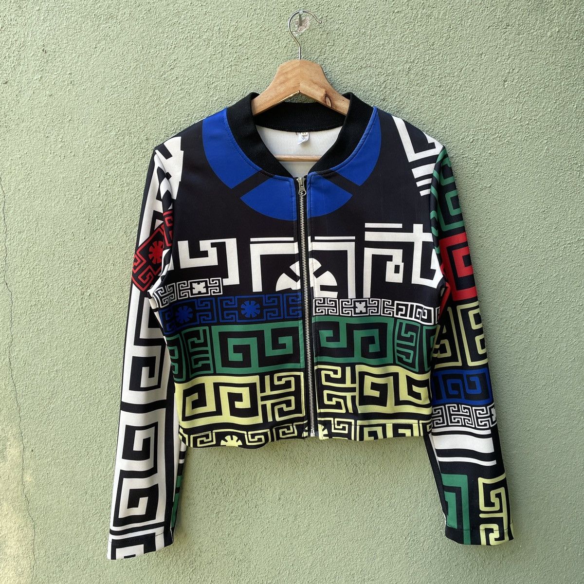 Japanese Brand Japanese Vintag Rare Full Print Zipper Ups Crop Jacket Size US S / EU 44-46 / 1 - 1 Thumbnail
