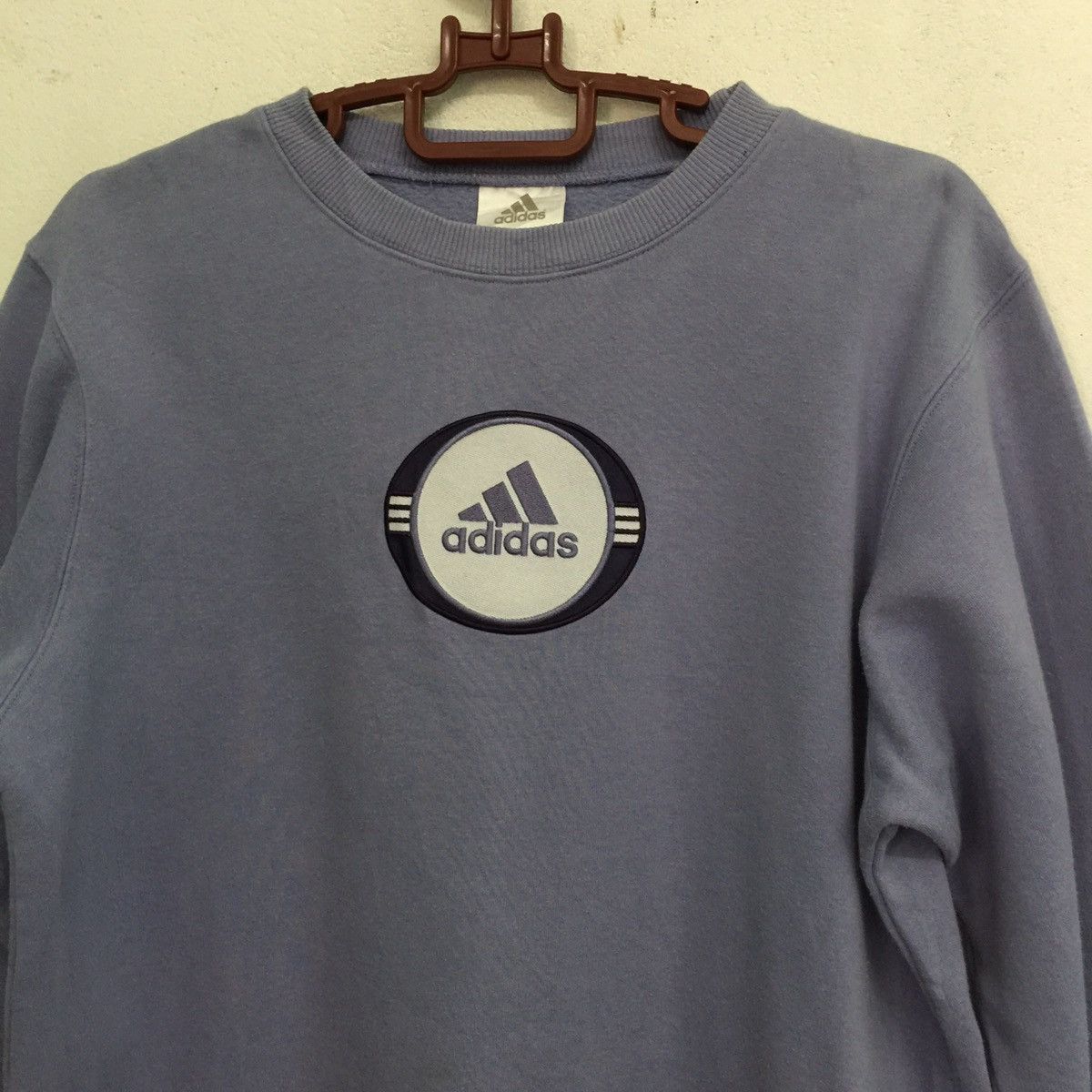 Adidas Adidas Embroidered Logo Crewneck Sweatshirt Size US M / EU 48-50 / 2 - 4 Thumbnail