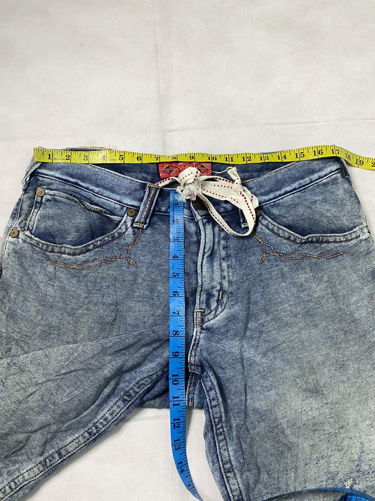 Edwin Edwin Distressed Short Pant Stretchable Size US 34 / EU 50 - 18 Thumbnail