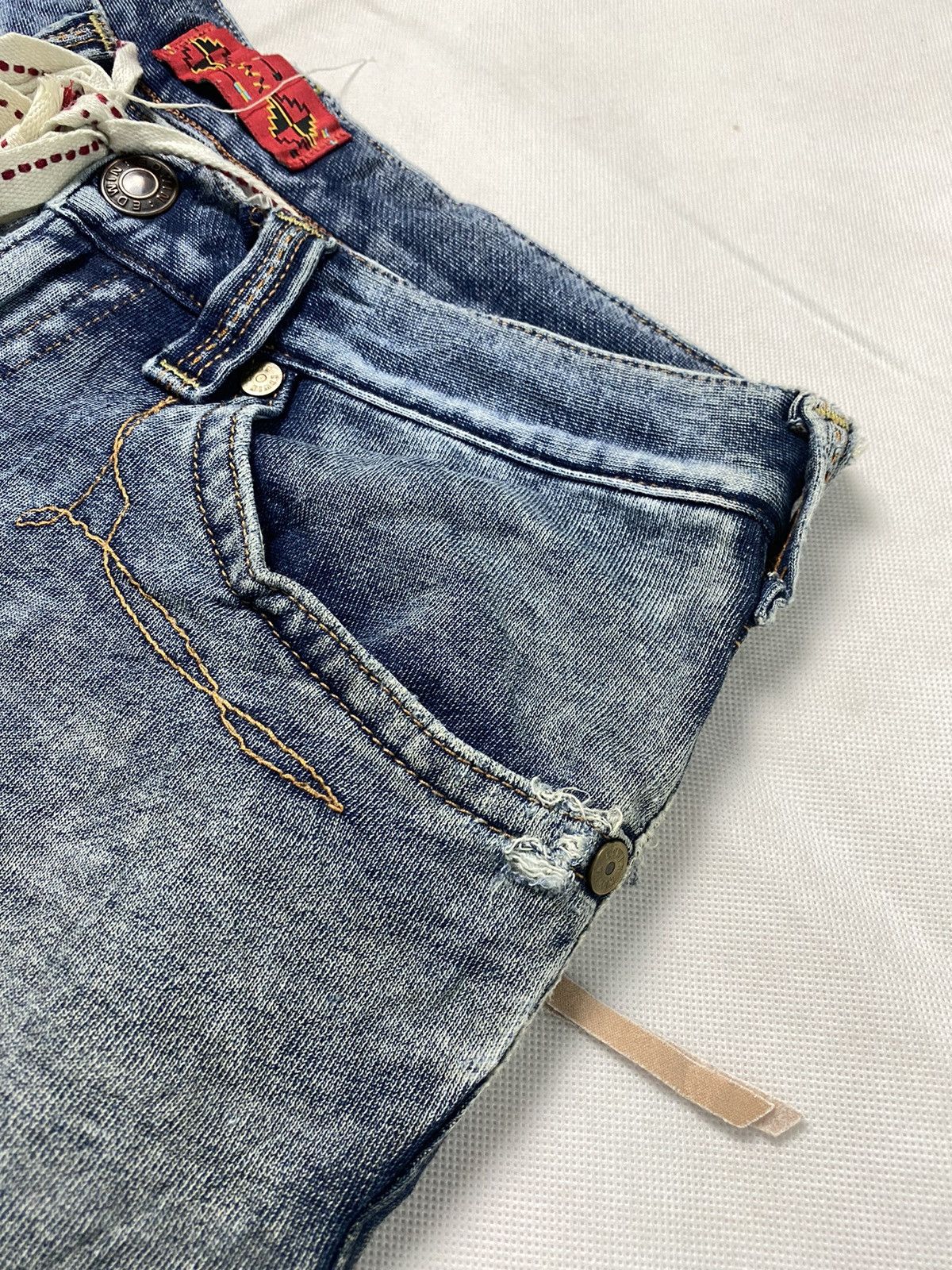 Edwin Edwin Distressed Short Pant Stretchable Size US 34 / EU 50 - 10 Thumbnail