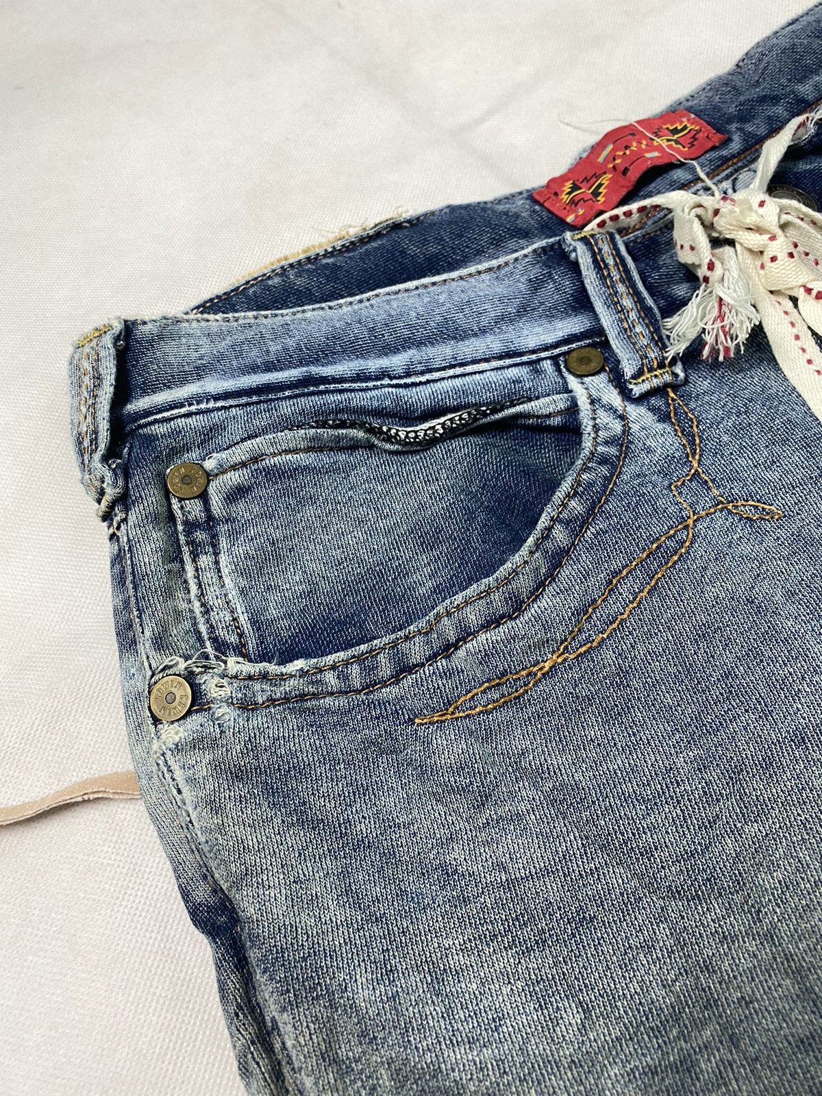 Edwin Edwin Distressed Short Pant Stretchable Size US 34 / EU 50 - 9 Thumbnail
