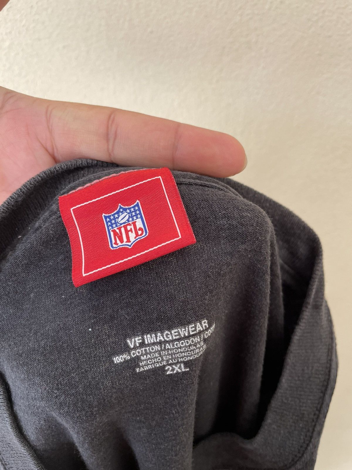 NFL NEW ORLEANS SAINTS TEE Size US XXL / EU 58 / 5 - 7 Thumbnail