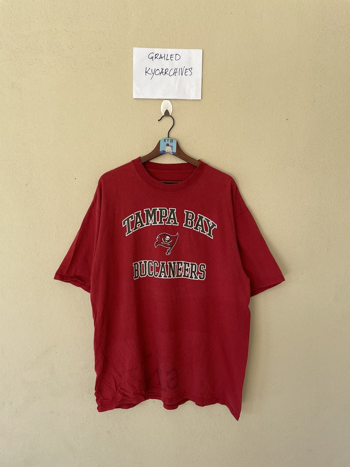 NFL TAMPA BAY BUCCANEERS TEE Size US XL / EU 56 / 4 - 1 Thumbnail