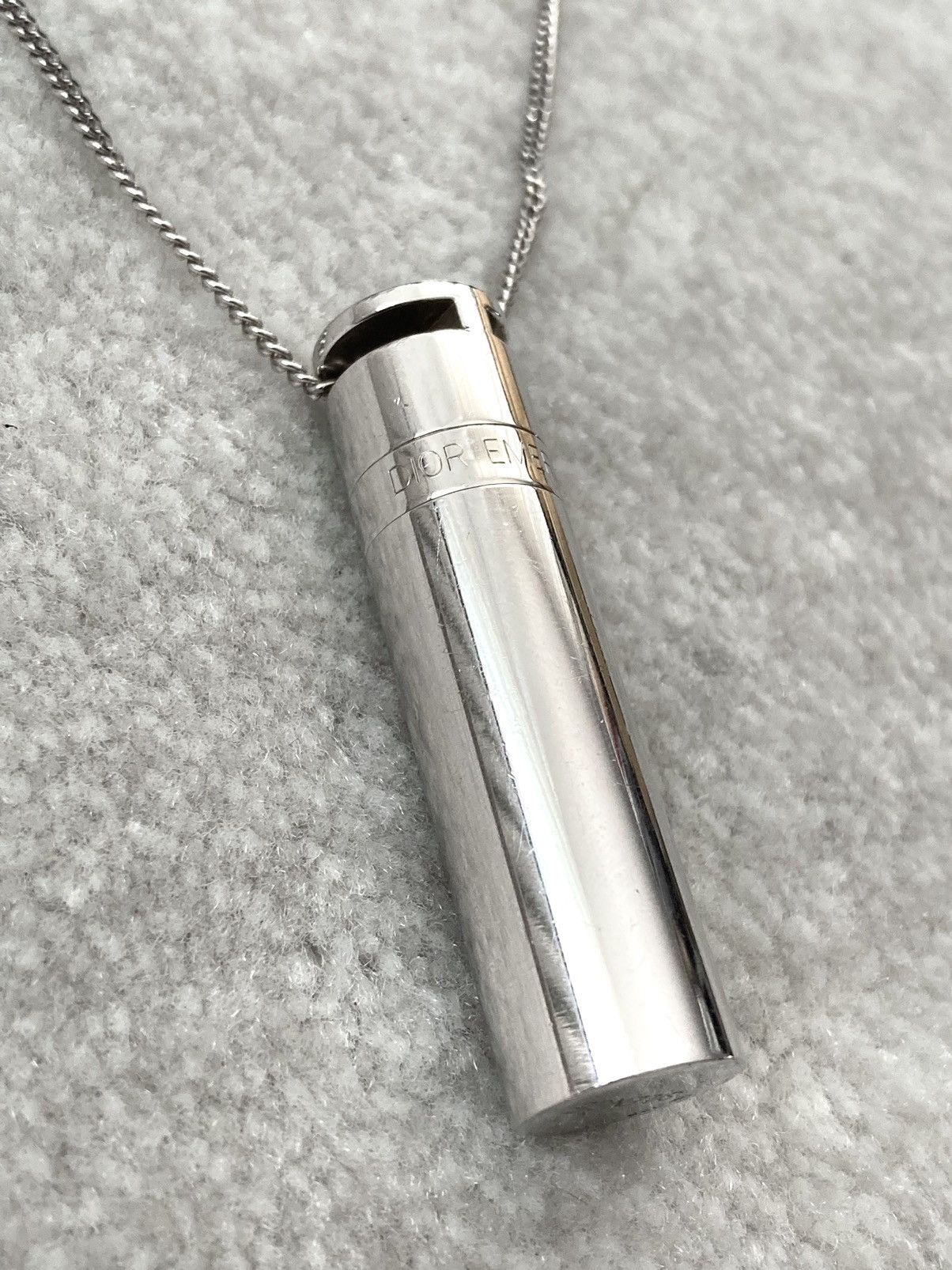 Dior × Hedi Slimane A/W 2003 “Luster” Emergency Pill Necklace Size ONE SIZE - 2 Thumbnail