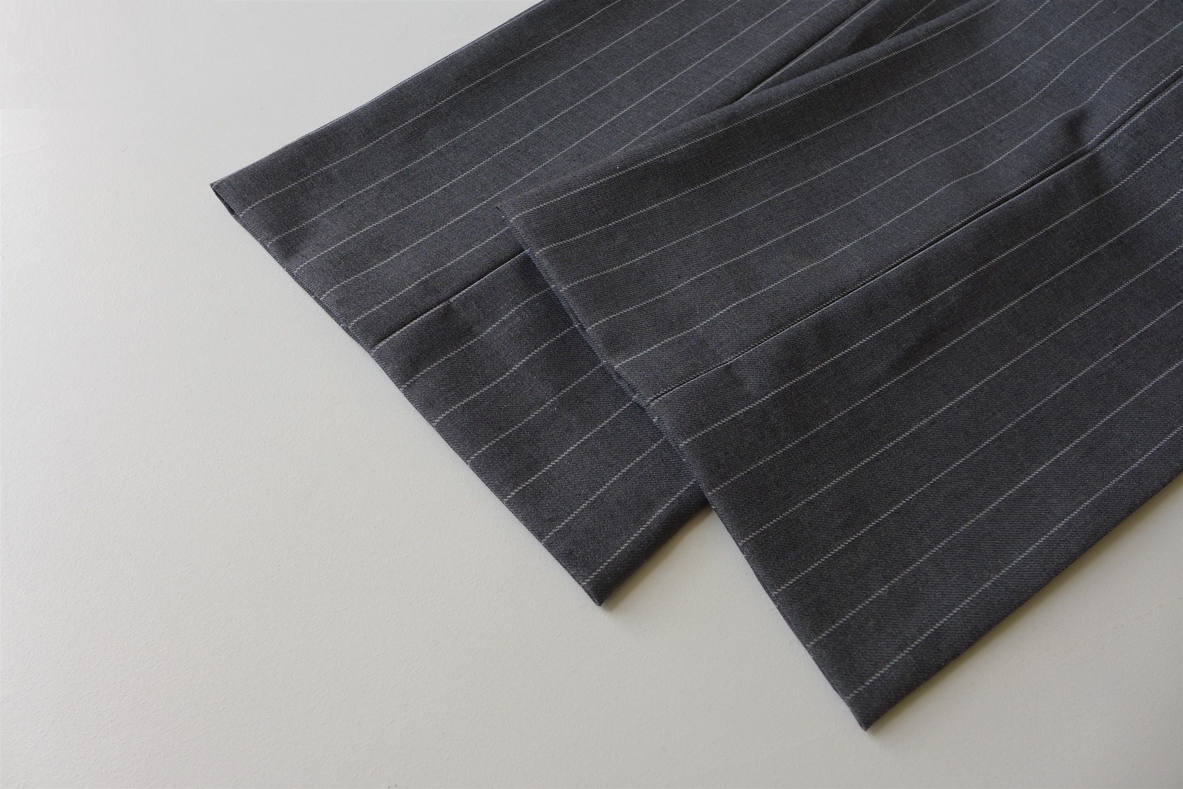 Dries Van Noten Dries Van Noten Prowse Trousers w/ Pouch -- Grey Pinstripe Size US 34 / EU 50 - 12 Thumbnail
