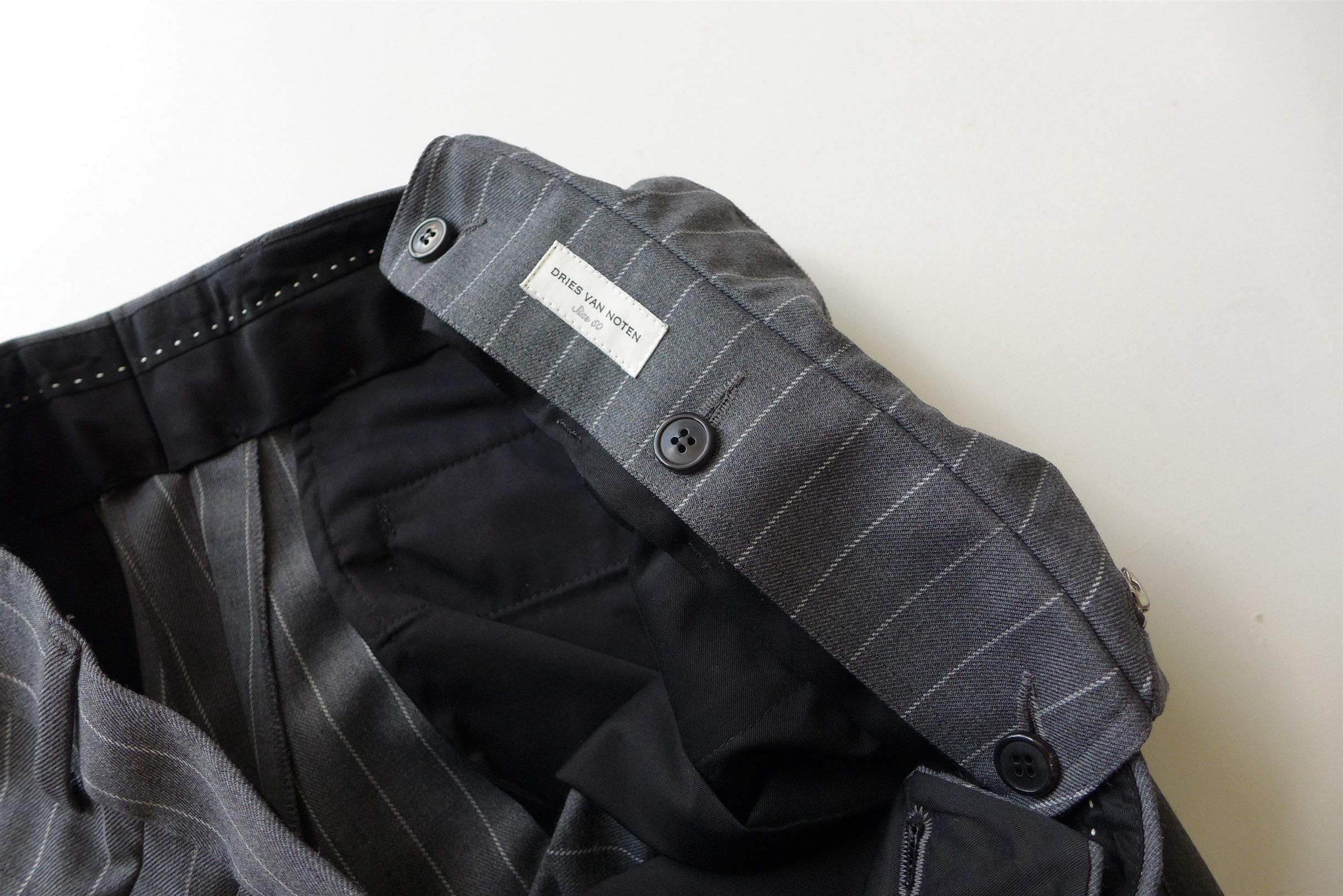 Dries Van Noten Dries Van Noten Prowse Trousers w/ Pouch -- Grey Pinstripe Size US 34 / EU 50 - 5 Thumbnail