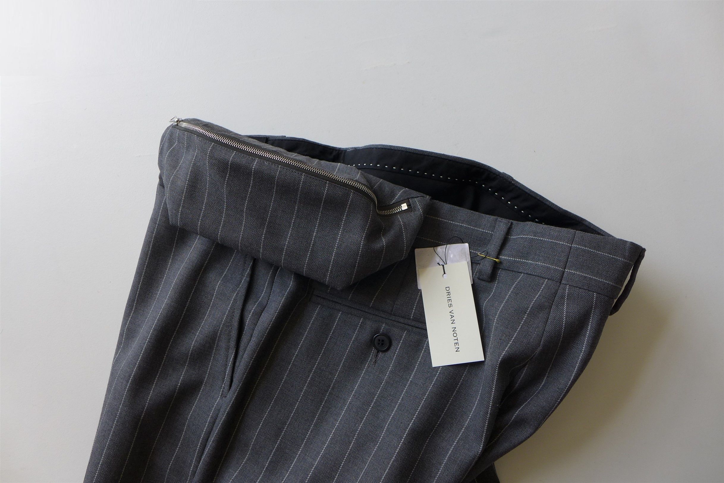 Dries Van Noten Dries Van Noten Prowse Trousers w/ Pouch -- Grey Pinstripe Size US 34 / EU 50 - 3 Thumbnail