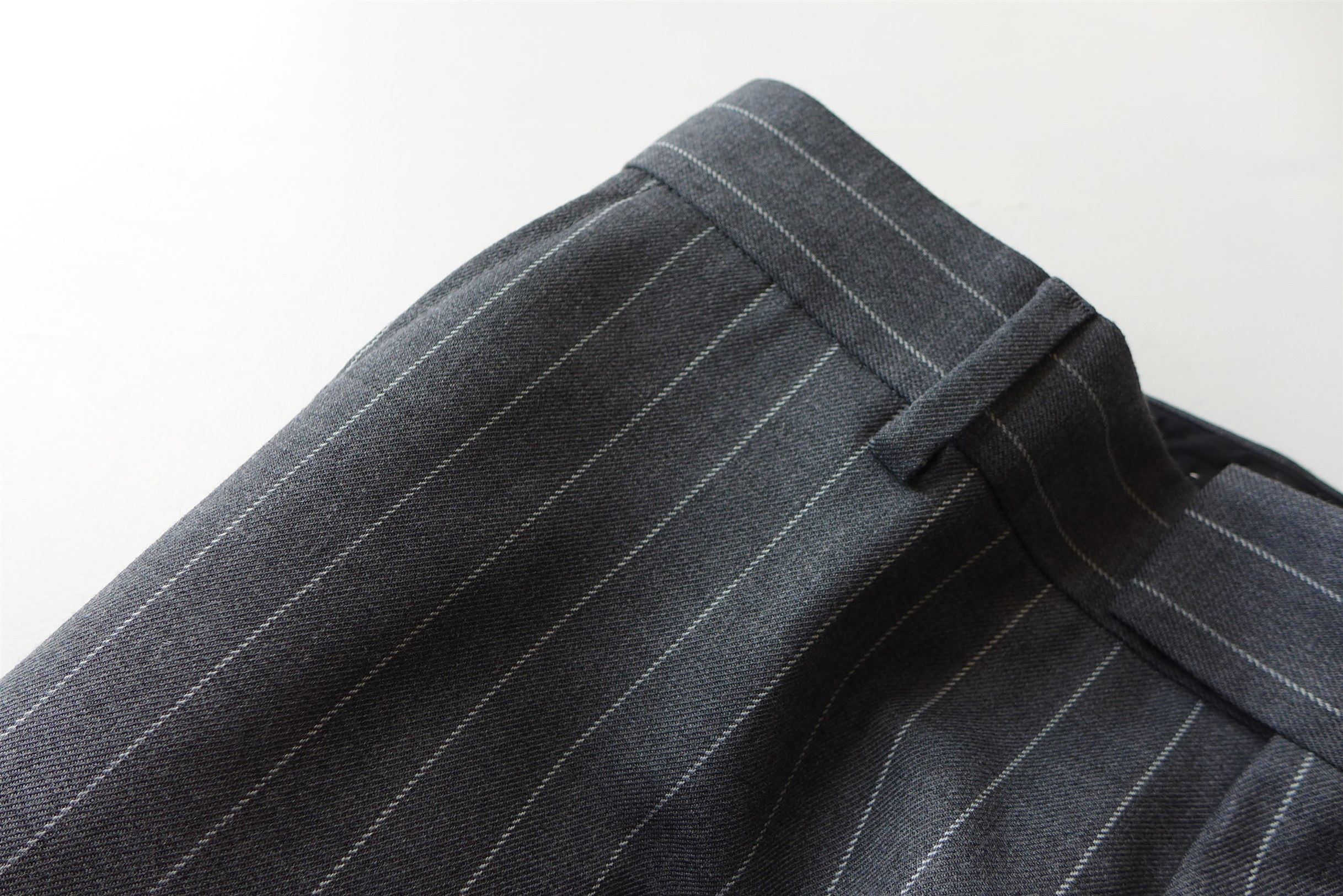 Dries Van Noten Dries Van Noten Prowse Trousers w/ Pouch -- Grey Pinstripe Size US 34 / EU 50 - 11 Thumbnail