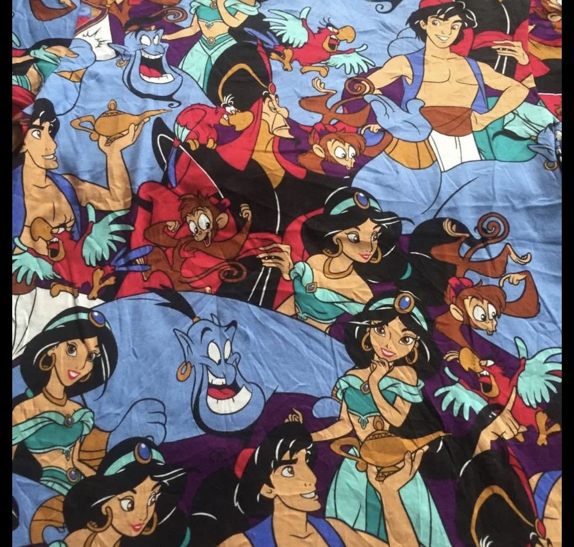 Disney VINTAGE ALADDIN FULL PRINT T-SHIRT BY DISNEY TOKYO RARE Size US M / EU 48-50 / 2 - 3 Thumbnail