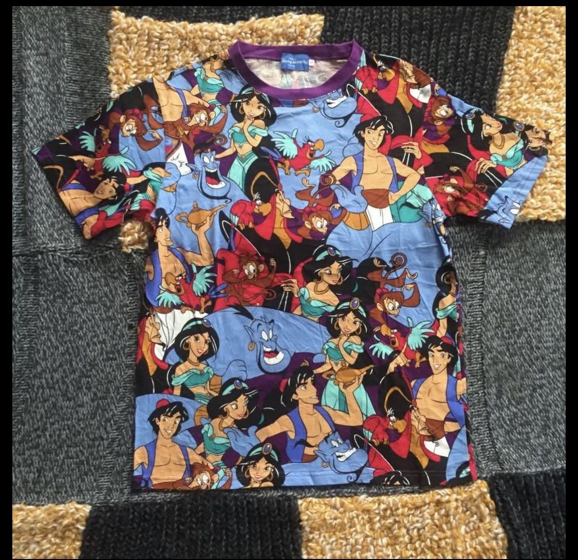 Disney VINTAGE ALADDIN FULL PRINT T-SHIRT BY DISNEY TOKYO RARE Size US M / EU 48-50 / 2 - 1 Thumbnail