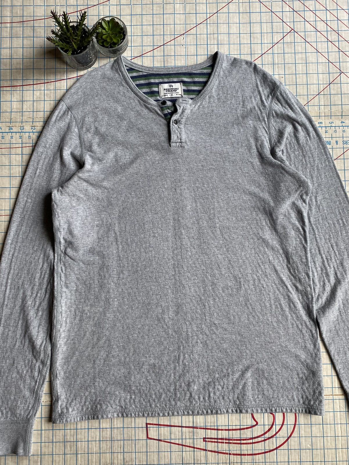 Reigning Champ Reigning Champ Henley Collar Reversible Long Sleeve XL Size US XL / EU 56 / 4 - 3 Thumbnail