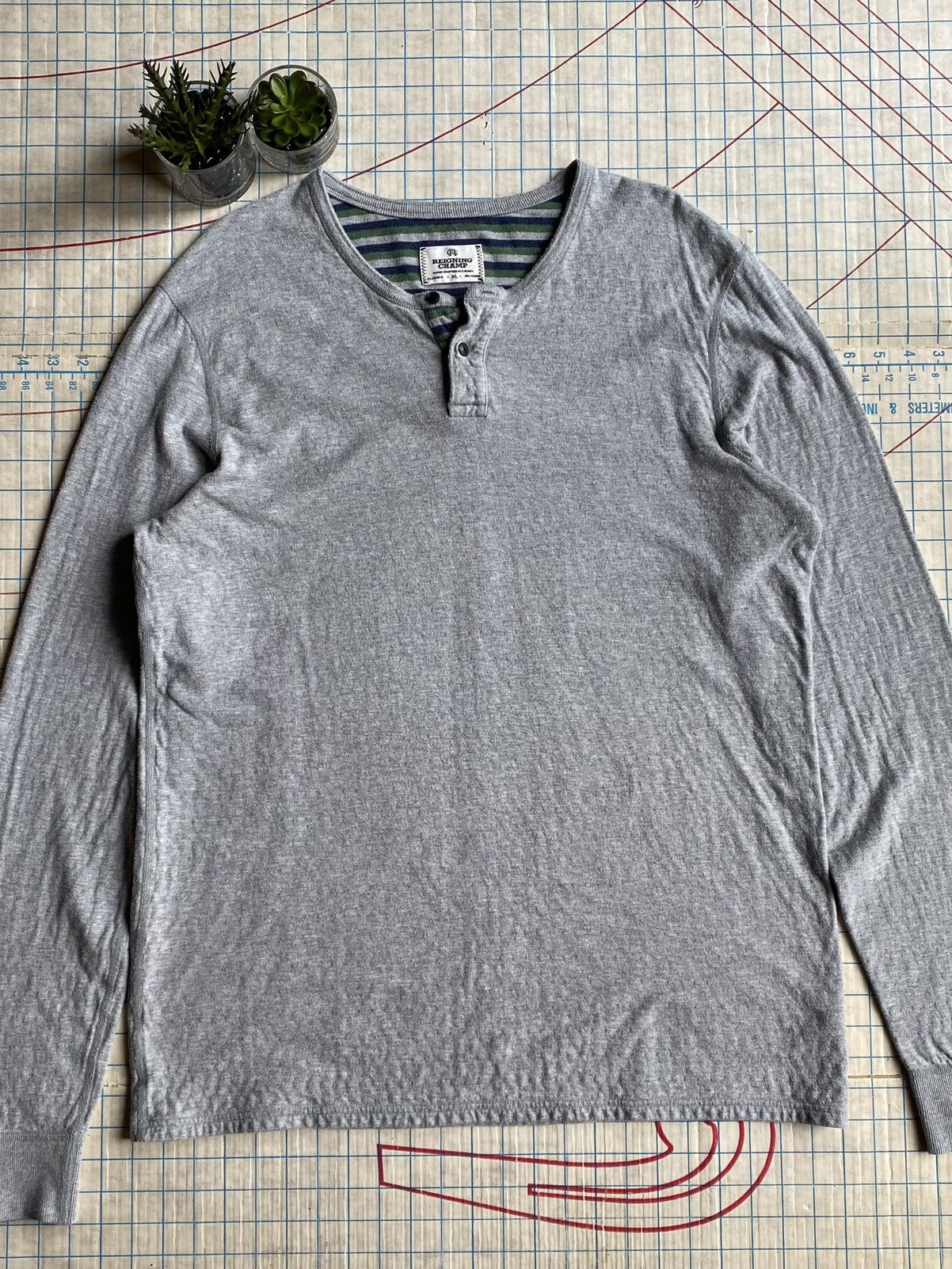 Reigning Champ Reigning Champ Henley Collar Reversible Long Sleeve XL Size US XL / EU 56 / 4 - 1 Thumbnail