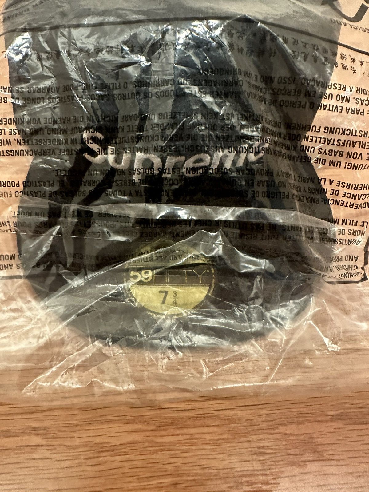 New Era × Supreme CHAMPIONS BOX LOGO NEW ERA Size ONE SIZE - 4 Thumbnail
